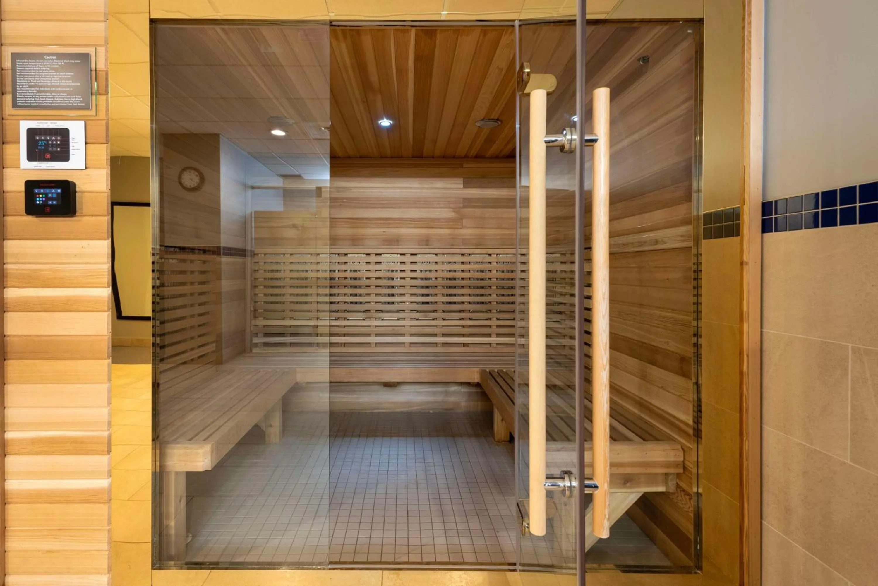 Fitness centre/facilities in Best Western PLUS Port O'Call Hotel