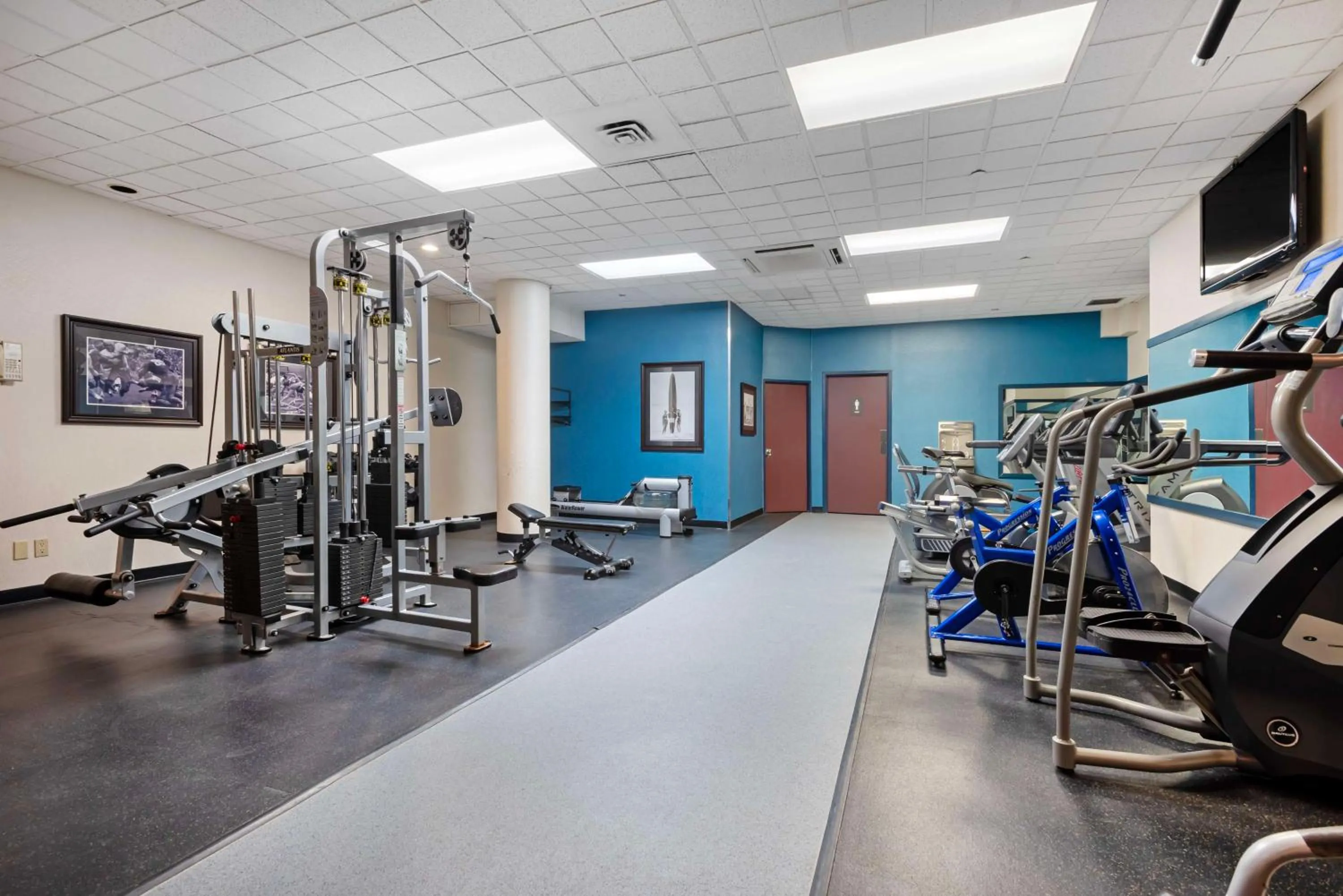 Fitness centre/facilities in Best Western PLUS Port O'Call Hotel