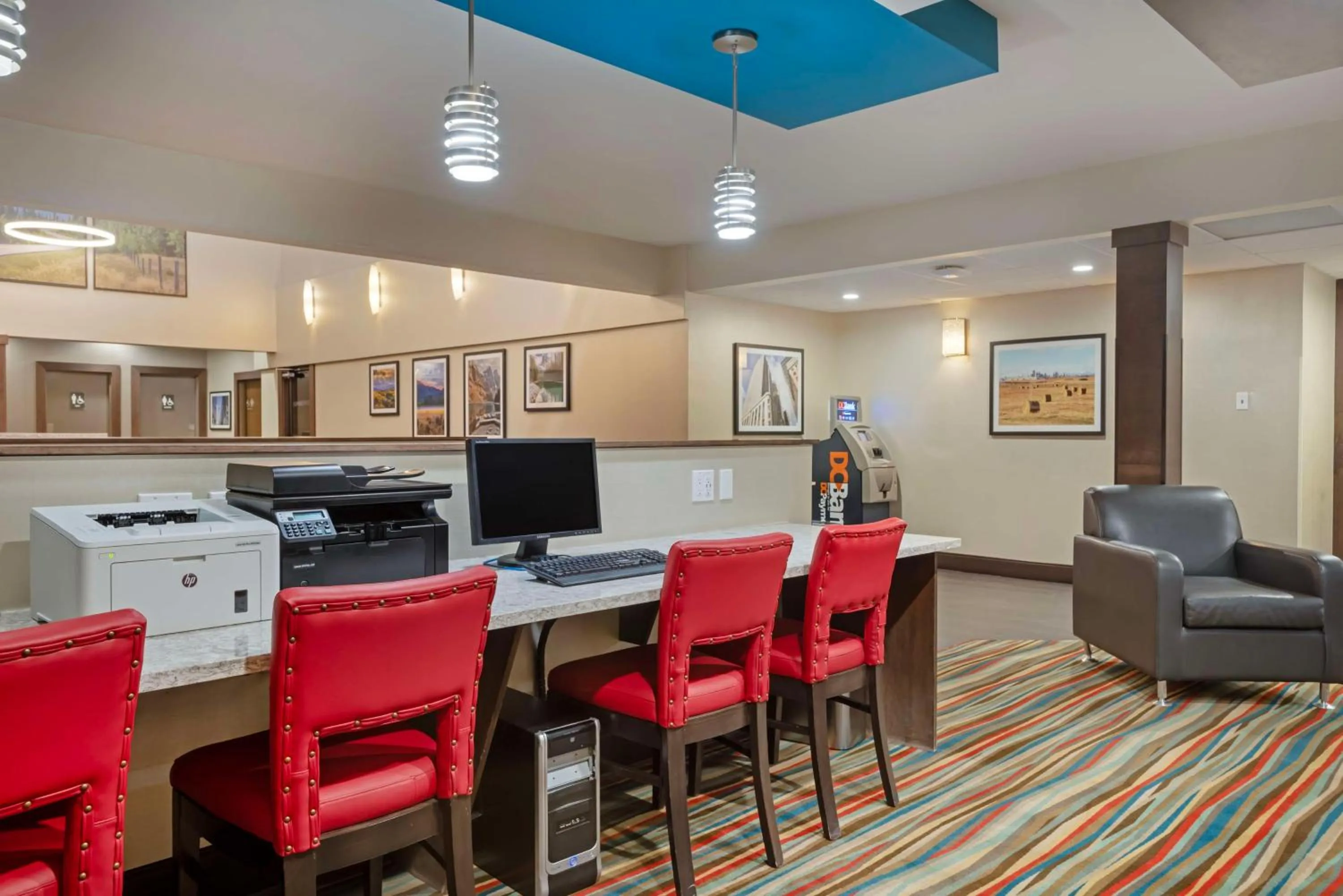 Lobby or reception in Best Western PLUS Port O'Call Hotel