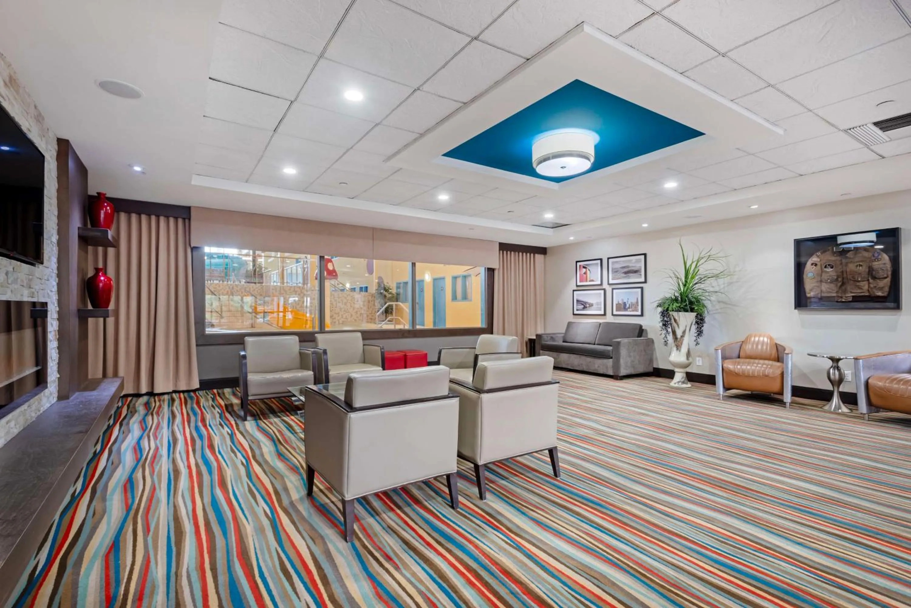 Lobby or reception in Best Western PLUS Port O'Call Hotel