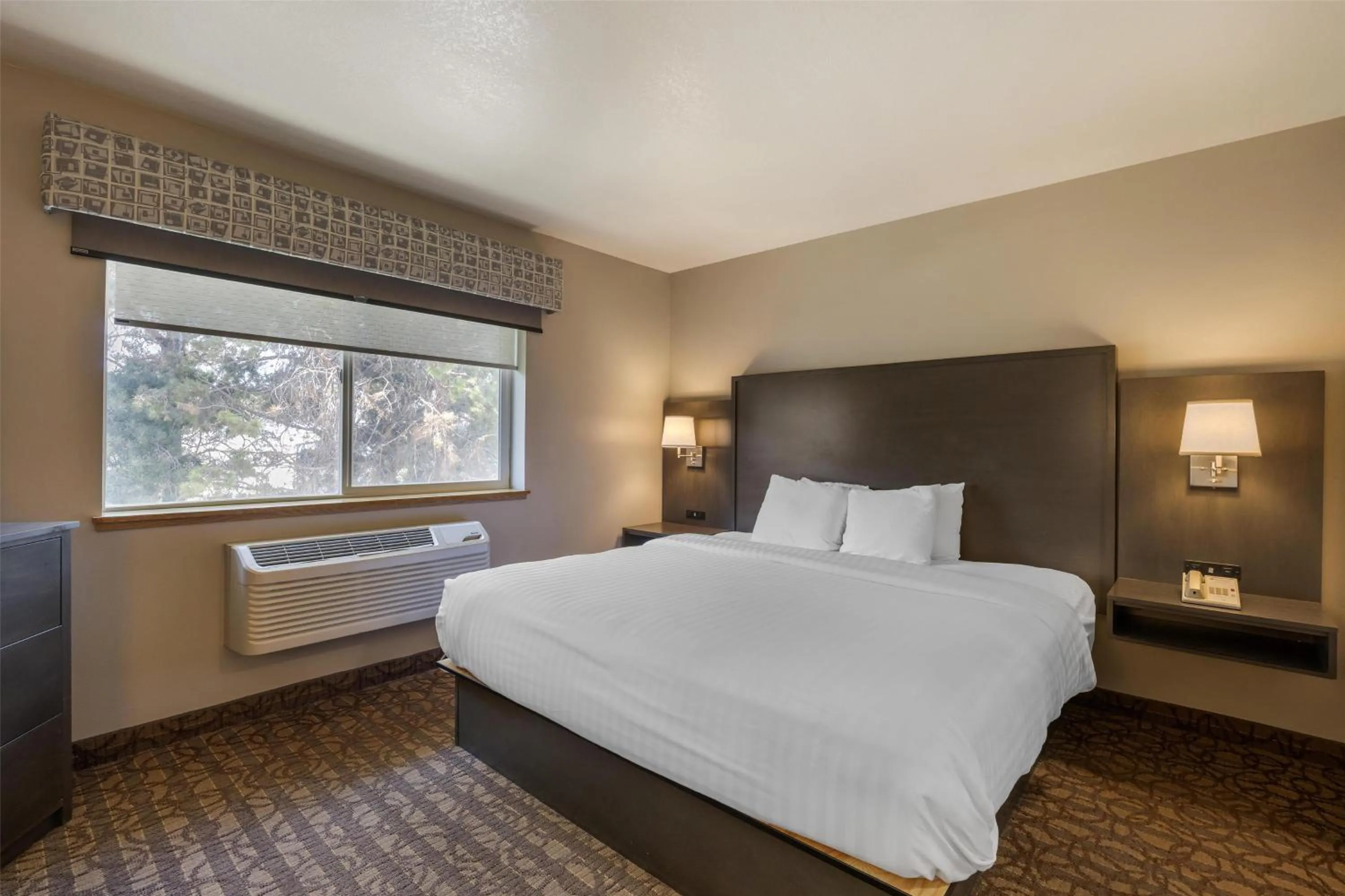 Bedroom, Bed in Best Western Sawtooth Inn and Suites