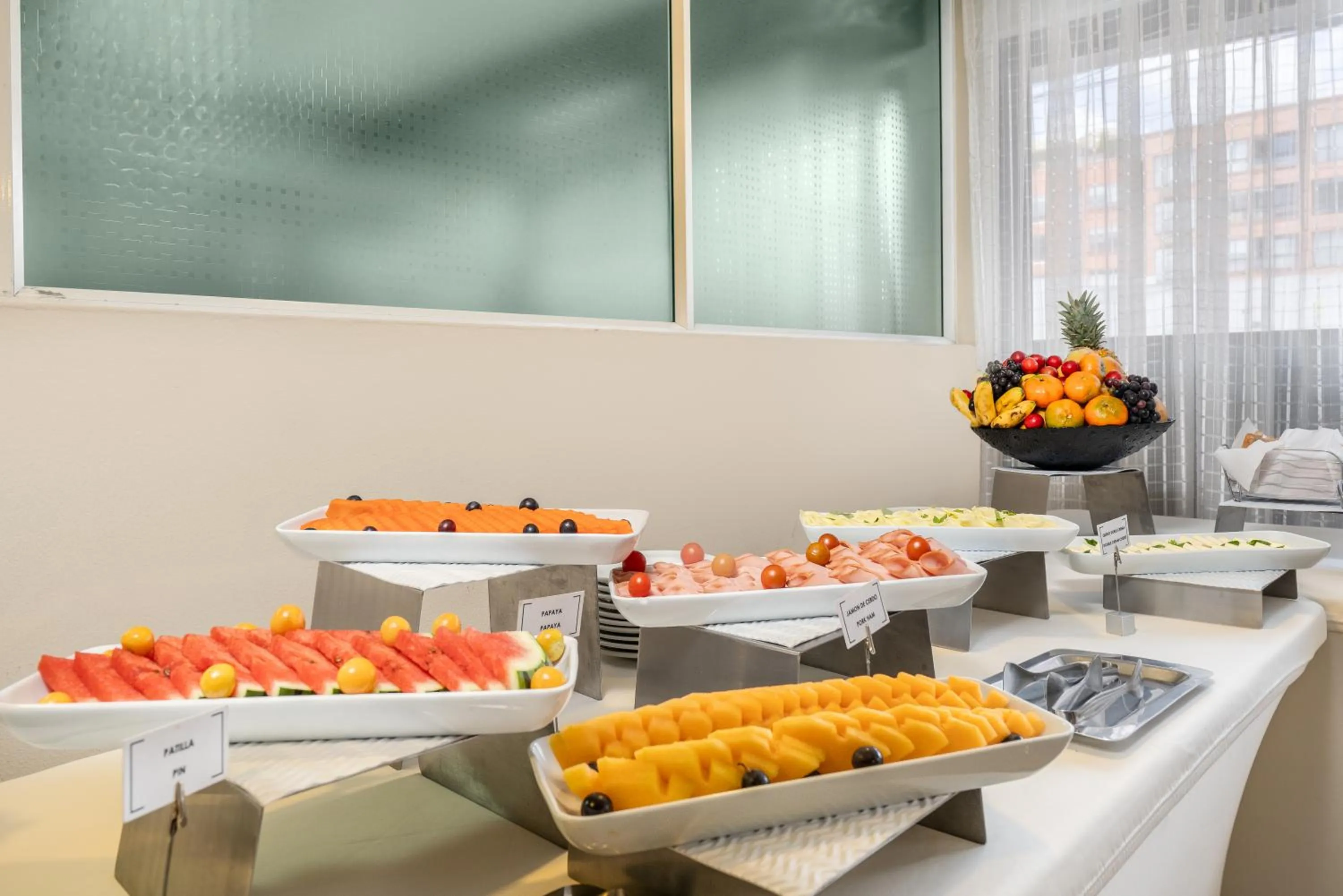 Buffet breakfast in Hotel Egina Bogotá