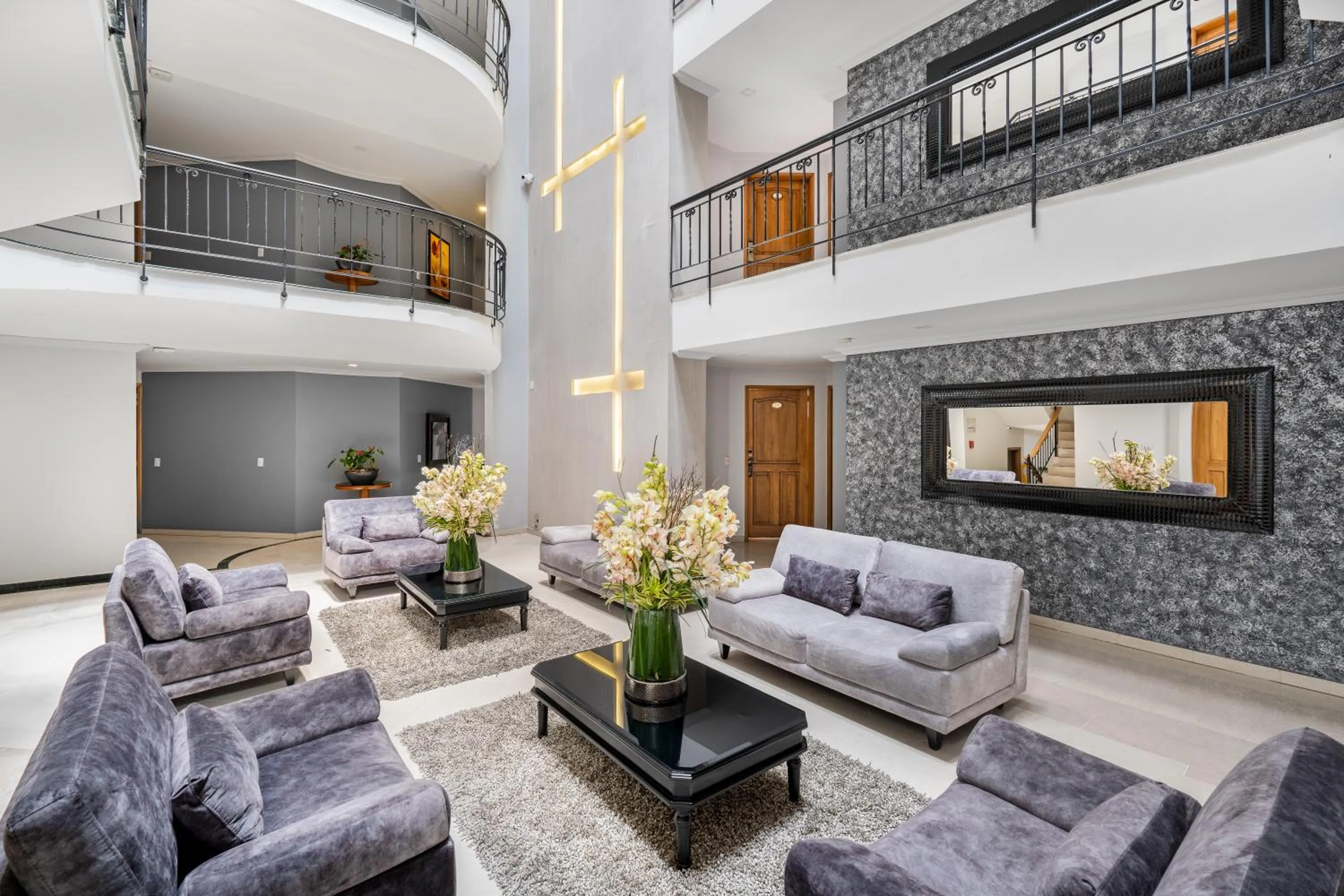 Living room in Hotel Egina Bogotá