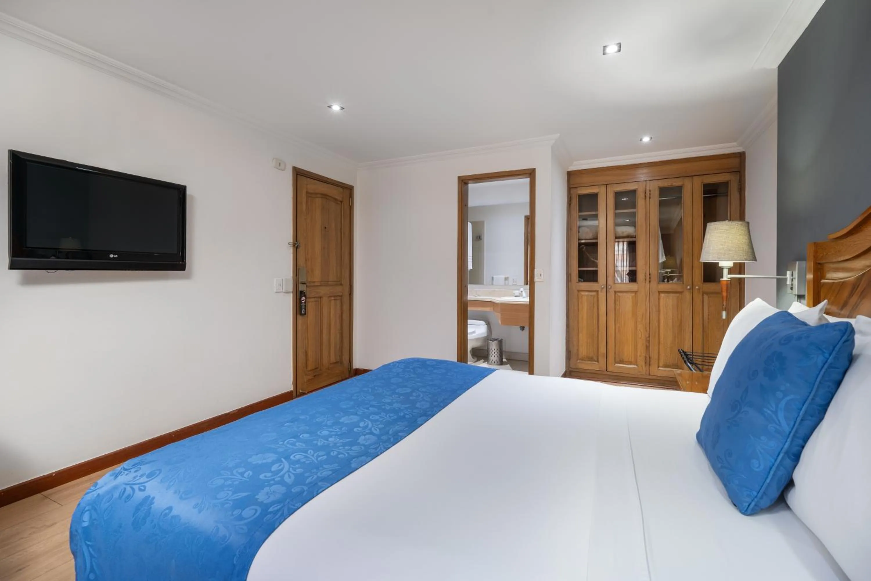 Bedroom, Bed in Hotel Egina Bogotá