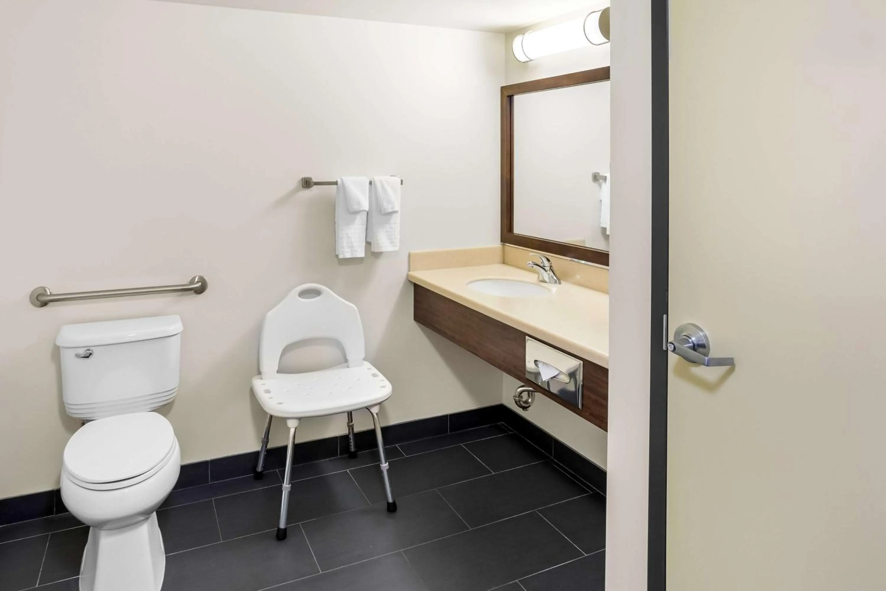 Bathroom in Best Western Thompson