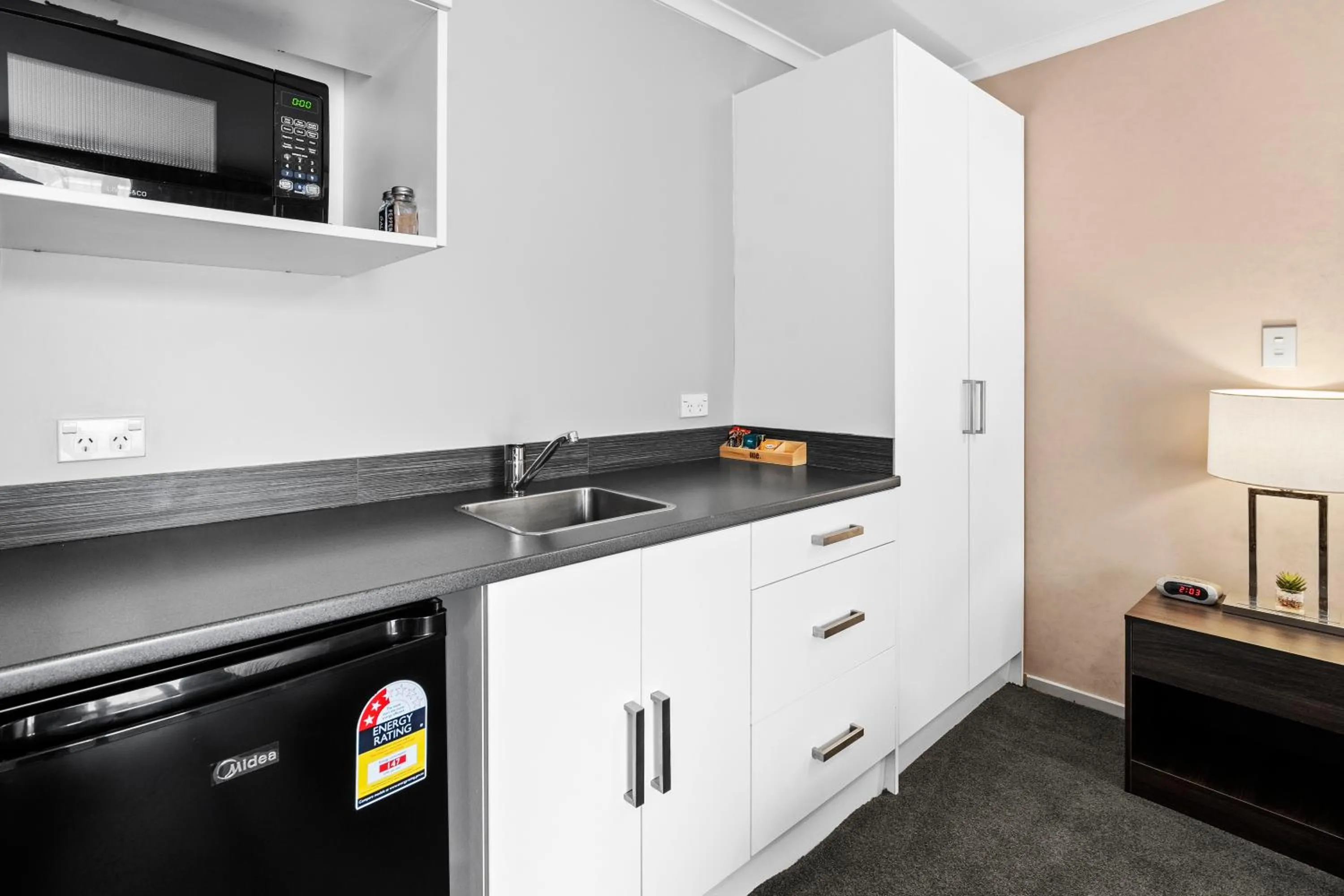 Kitchen or kitchenette in 136 On Bealey Motel