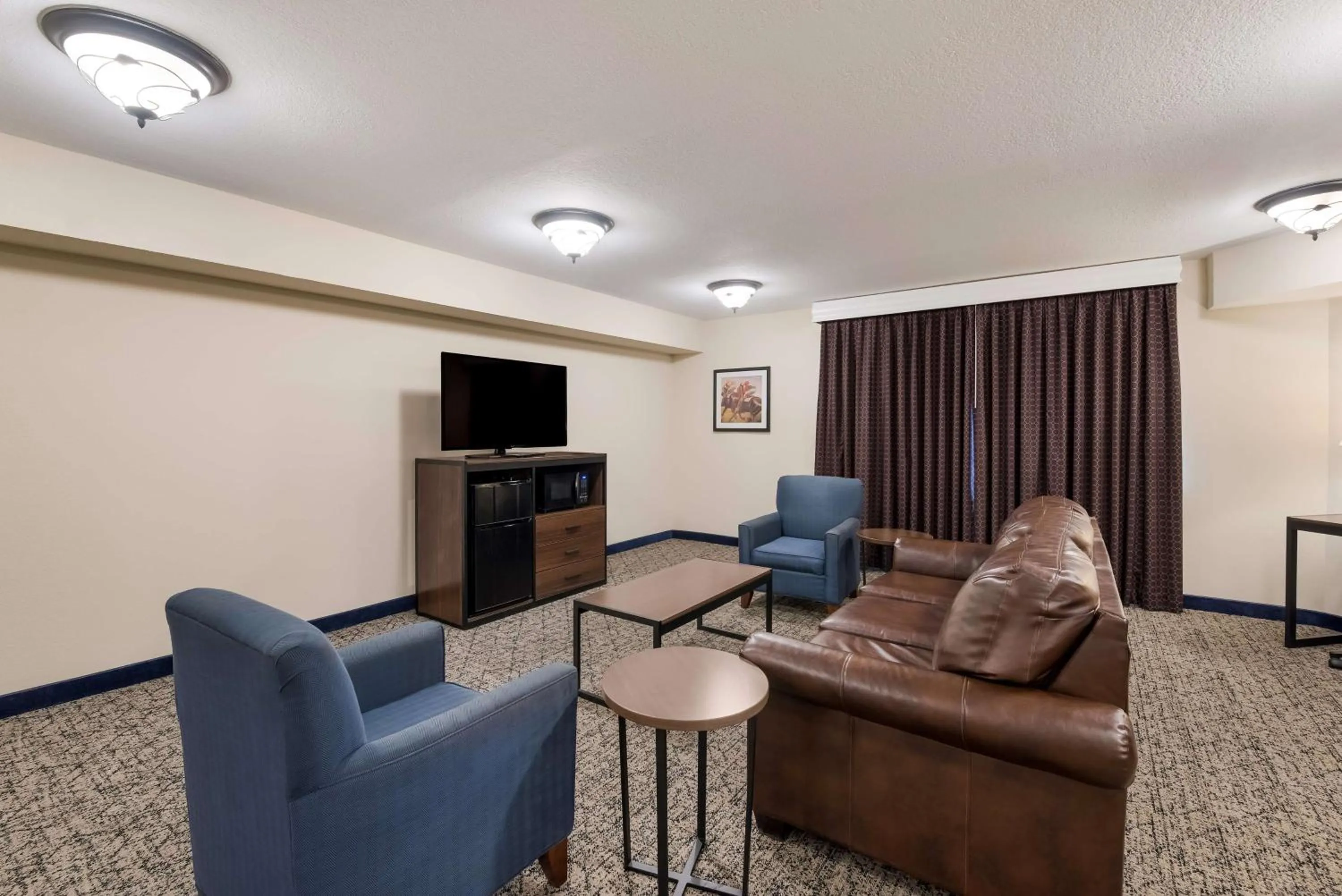 Living room in Best Western Winners Circle