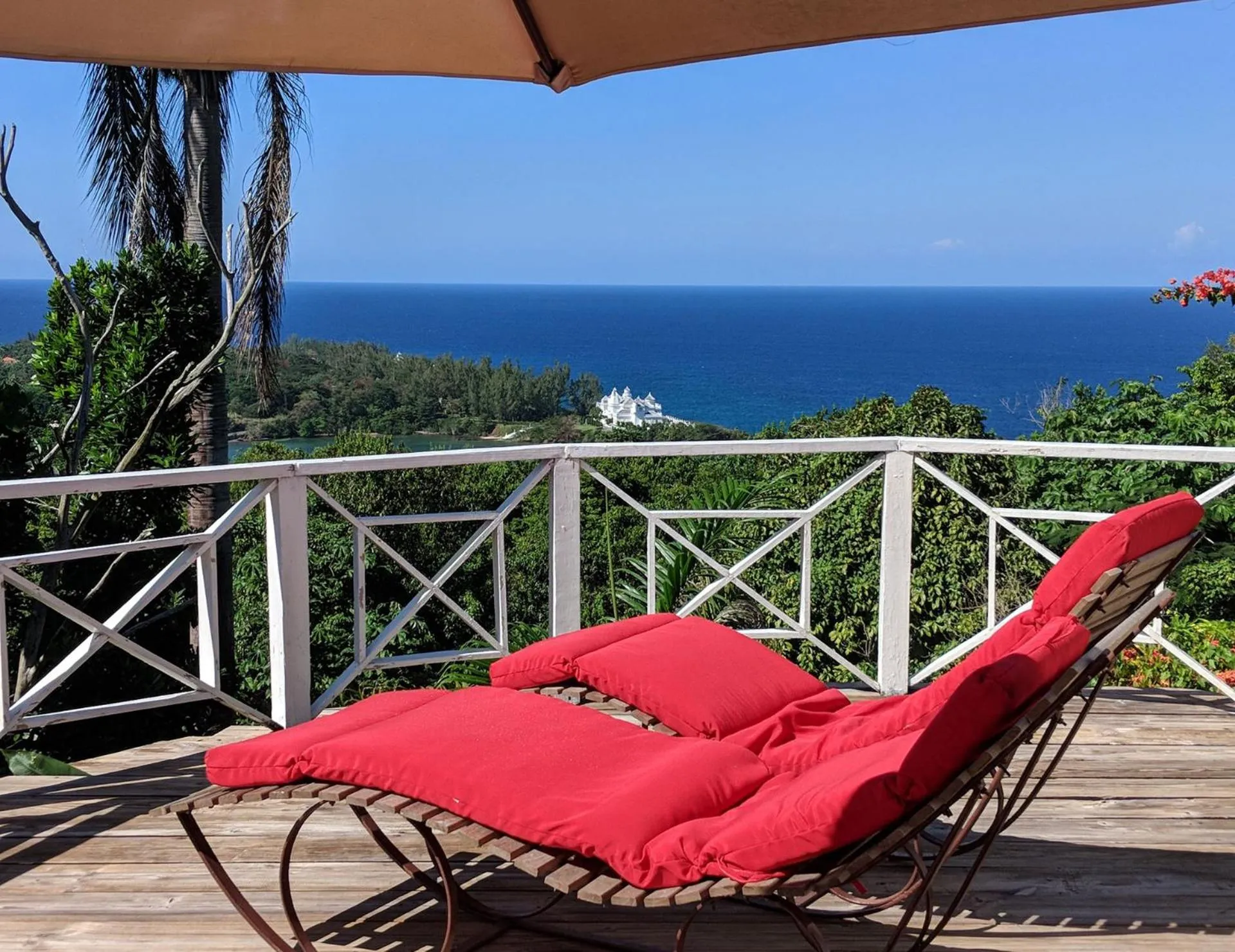 Balcony/Terrace in The Fan Villa