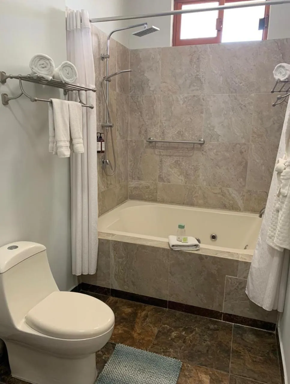 Bathroom in Hacienda del Lago Boutique Hotel