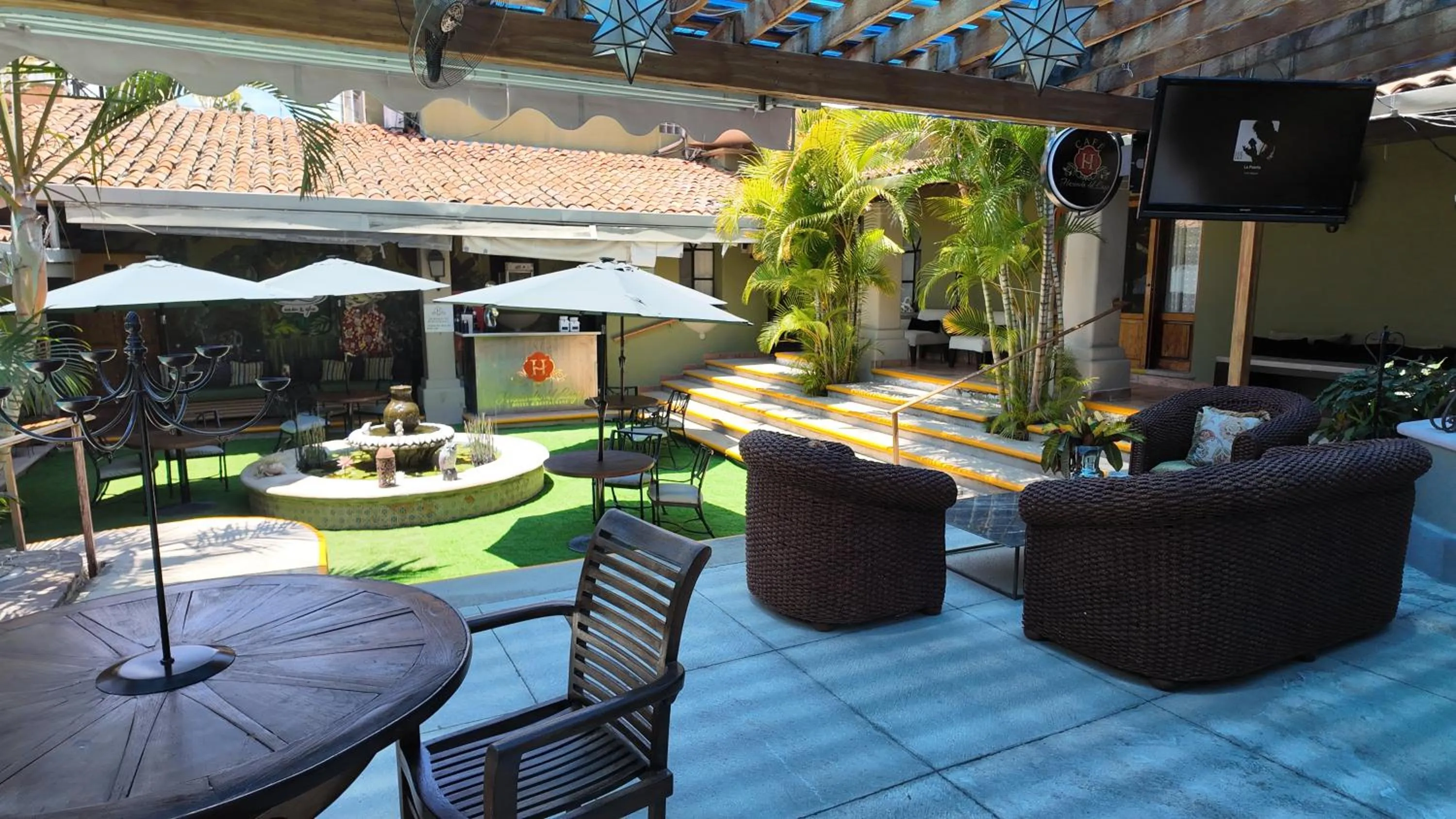 Restaurant/places to eat in Hacienda del Lago Boutique Hotel