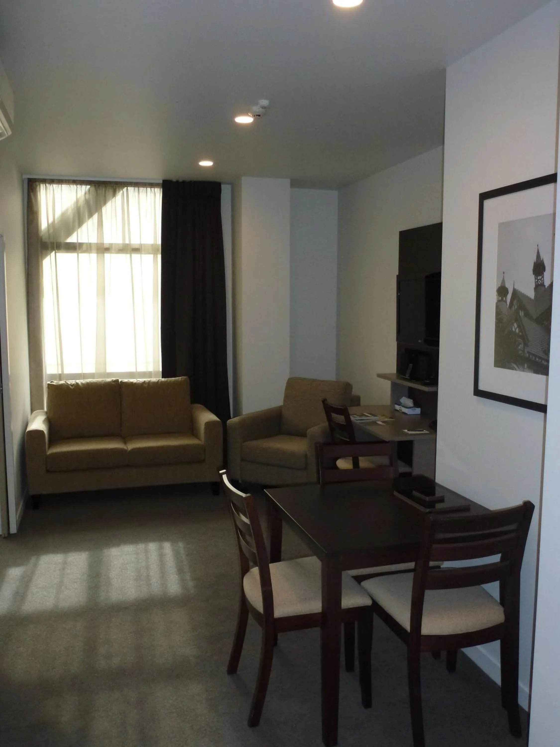 Photo of the whole room in Quest Rotorua Central