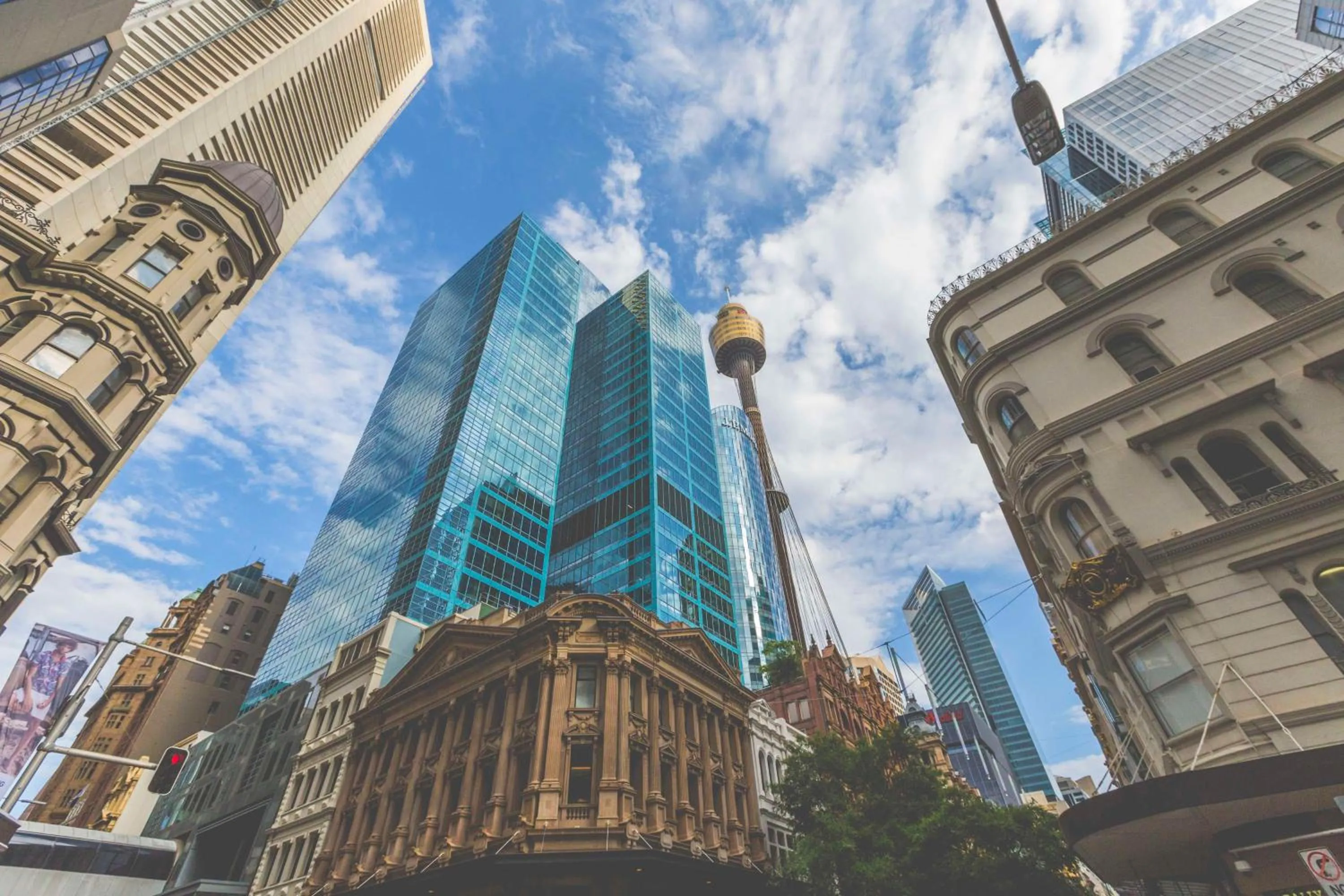 Nearby landmark in Metro Apartments on King