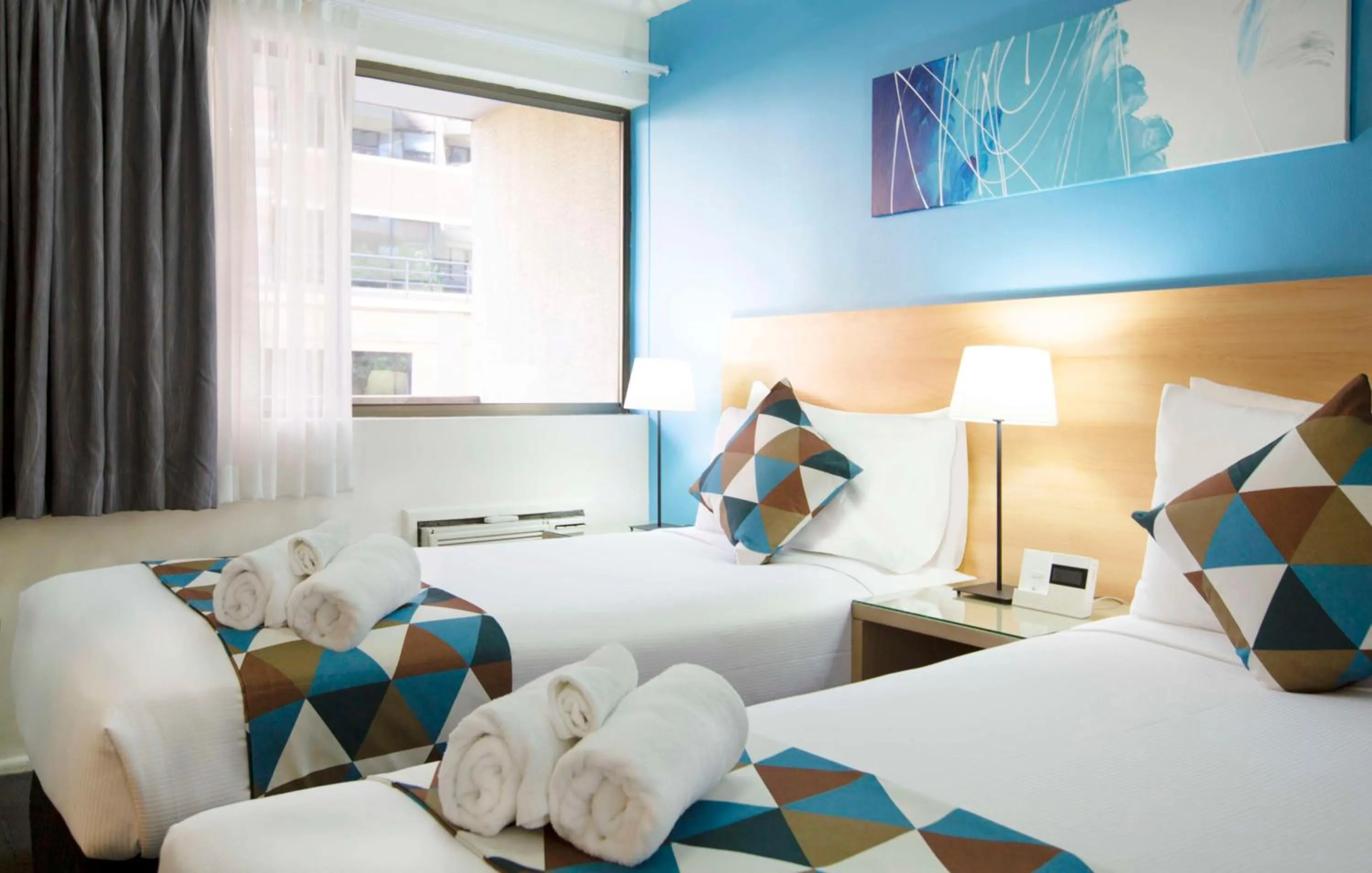 Bedroom, Bed in Metro Apartments on King