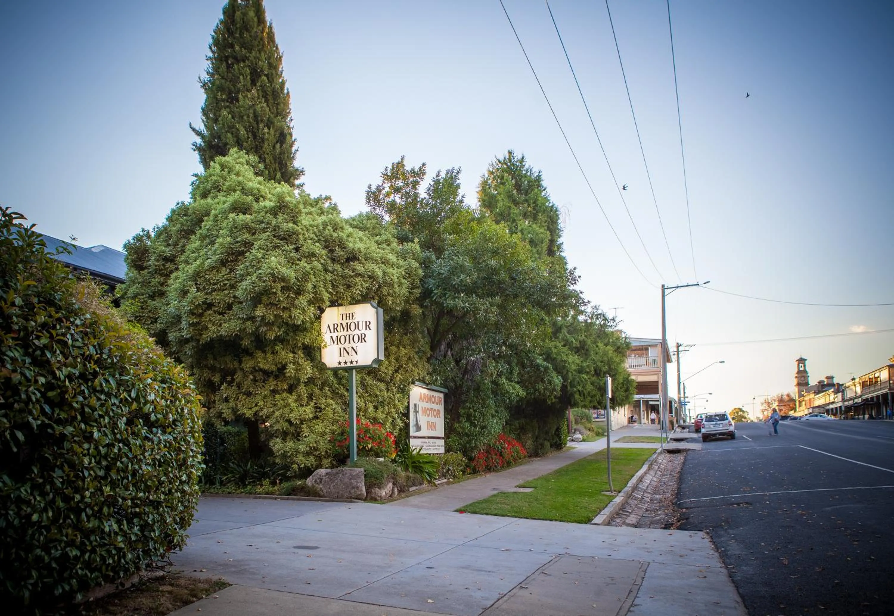Facade/entrance in Armour Motor Inn