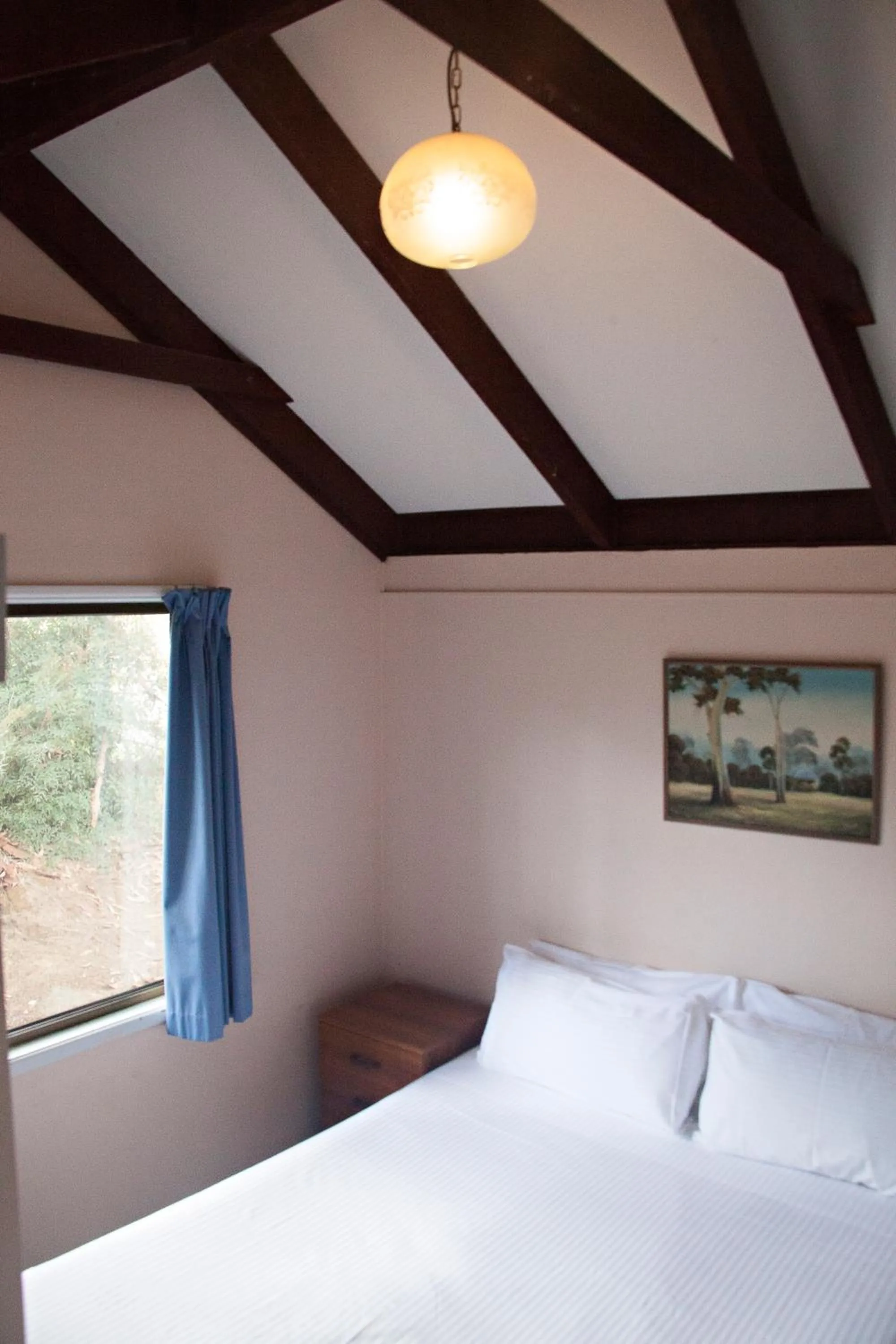 Photo of the whole room, Bed in Nepean Shores by Gateway Lifestyle Holiday Parks
