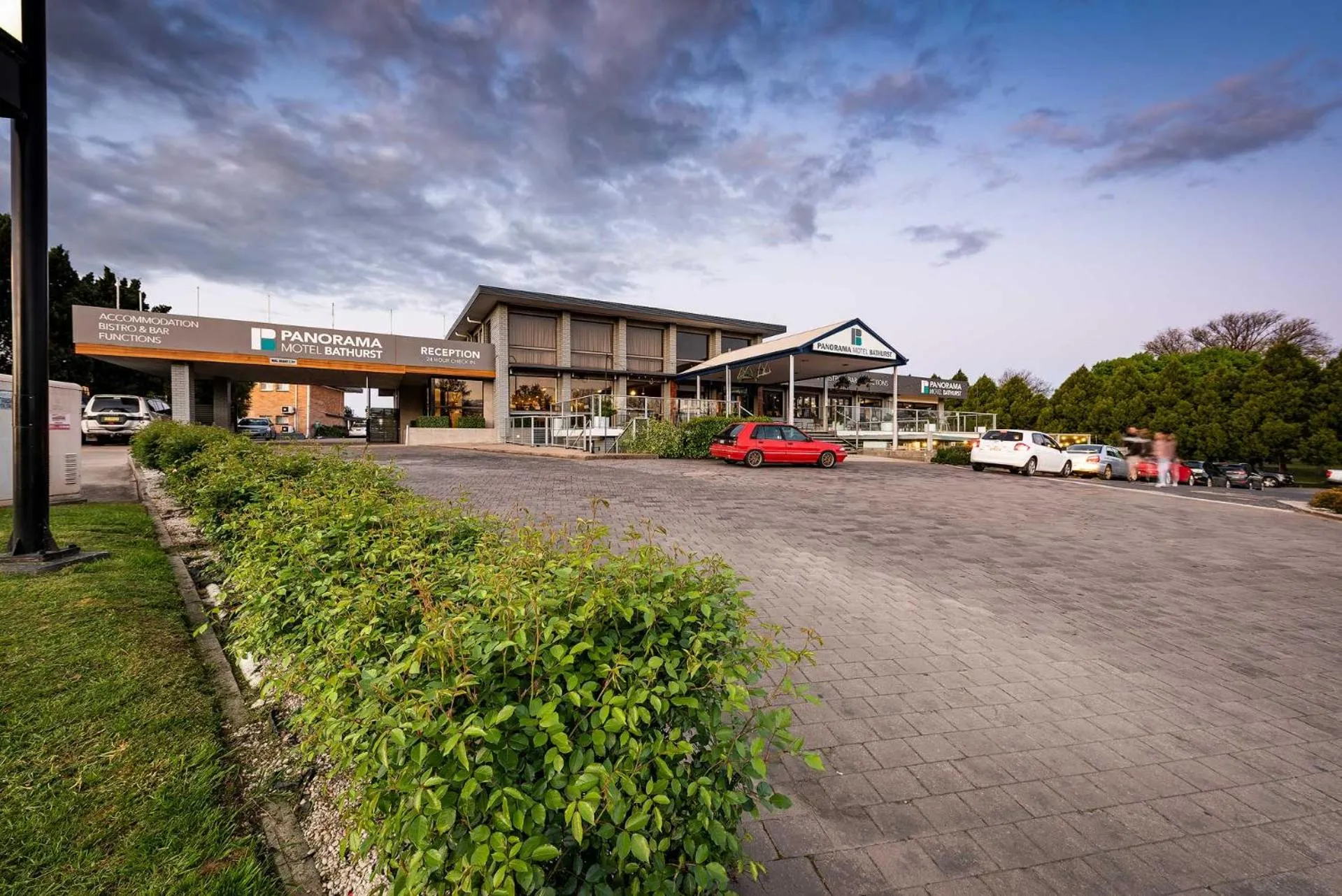 Property building in Panorama Bathurst