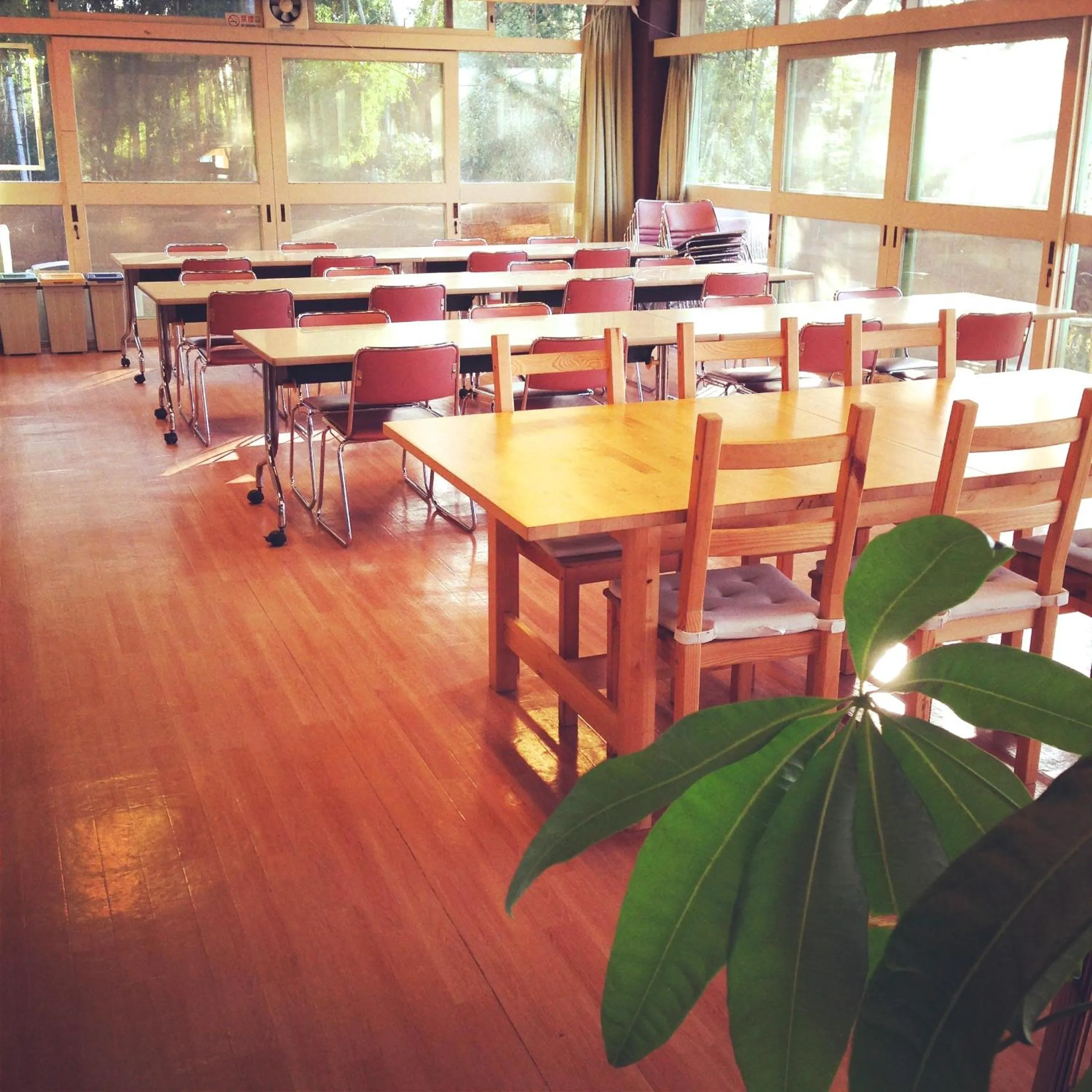 Communal lounge/ TV room in Amanohashidate Youth Hostel