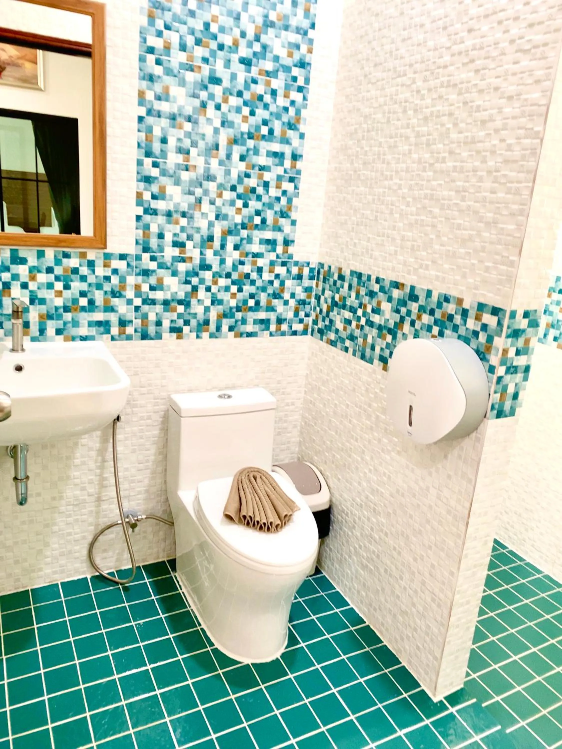 Toilet in Siray Green Resort