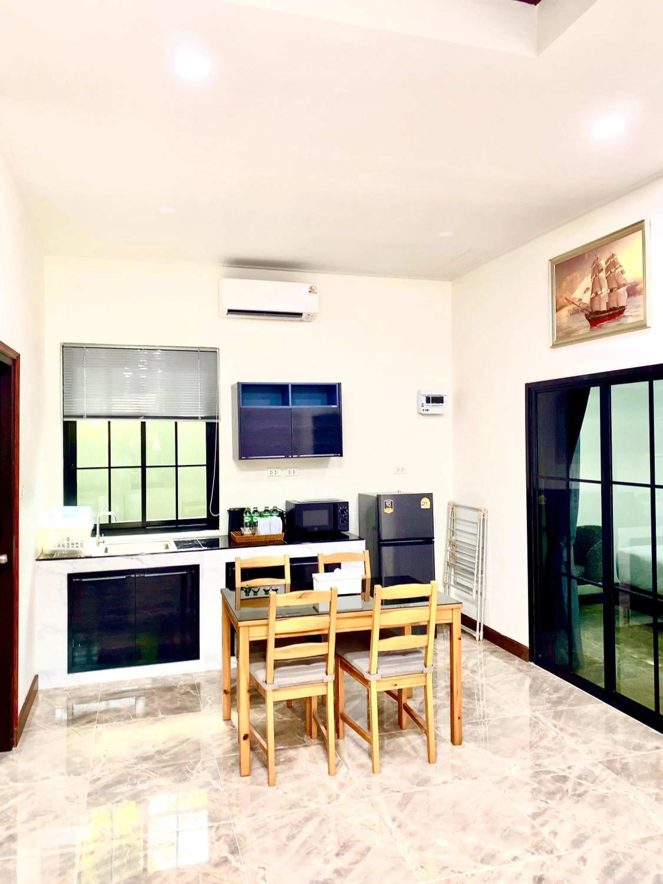 Dining area in Siray Green Resort