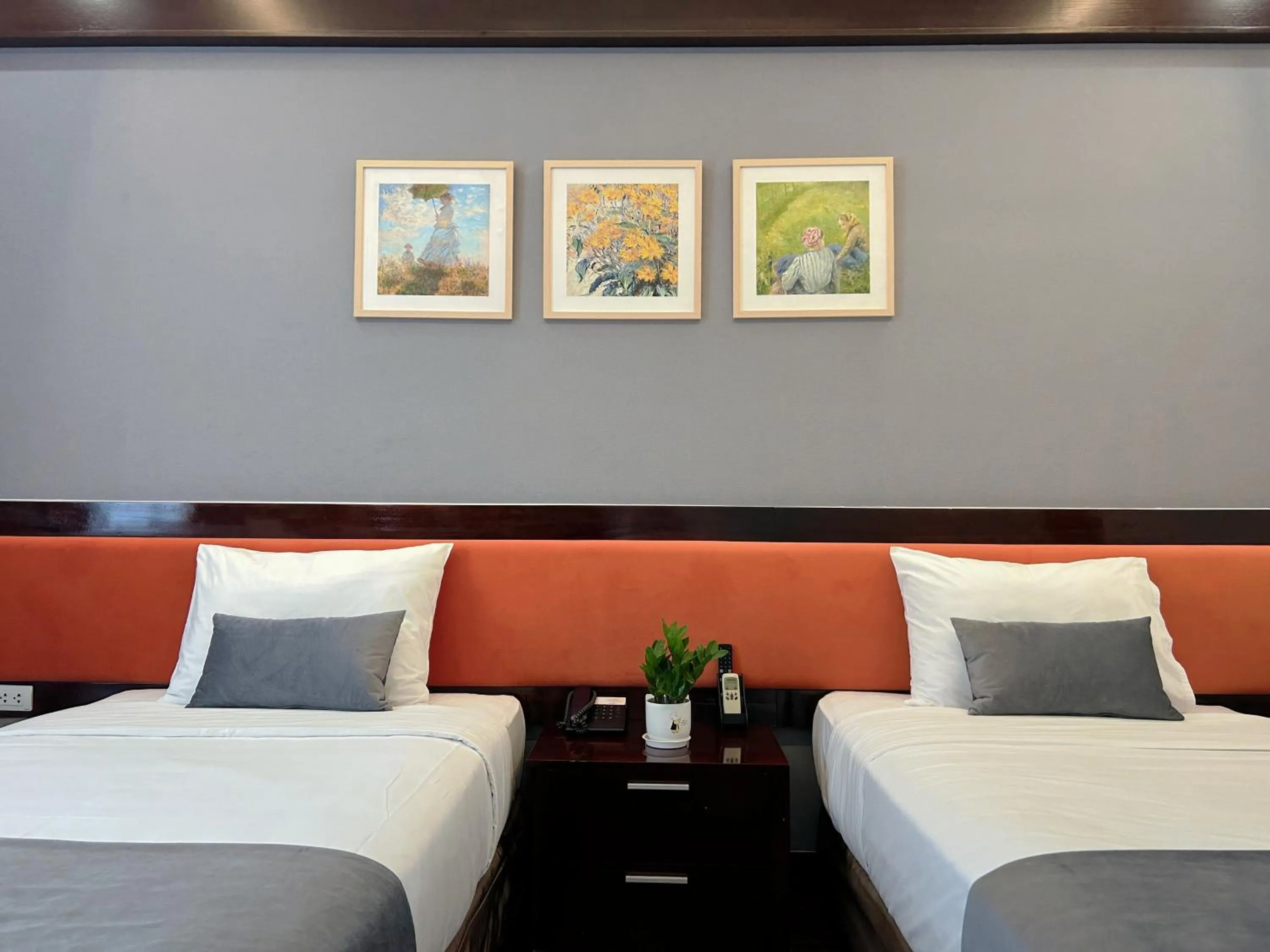 Bed in Mango Hotel - Ha Noi Railway station