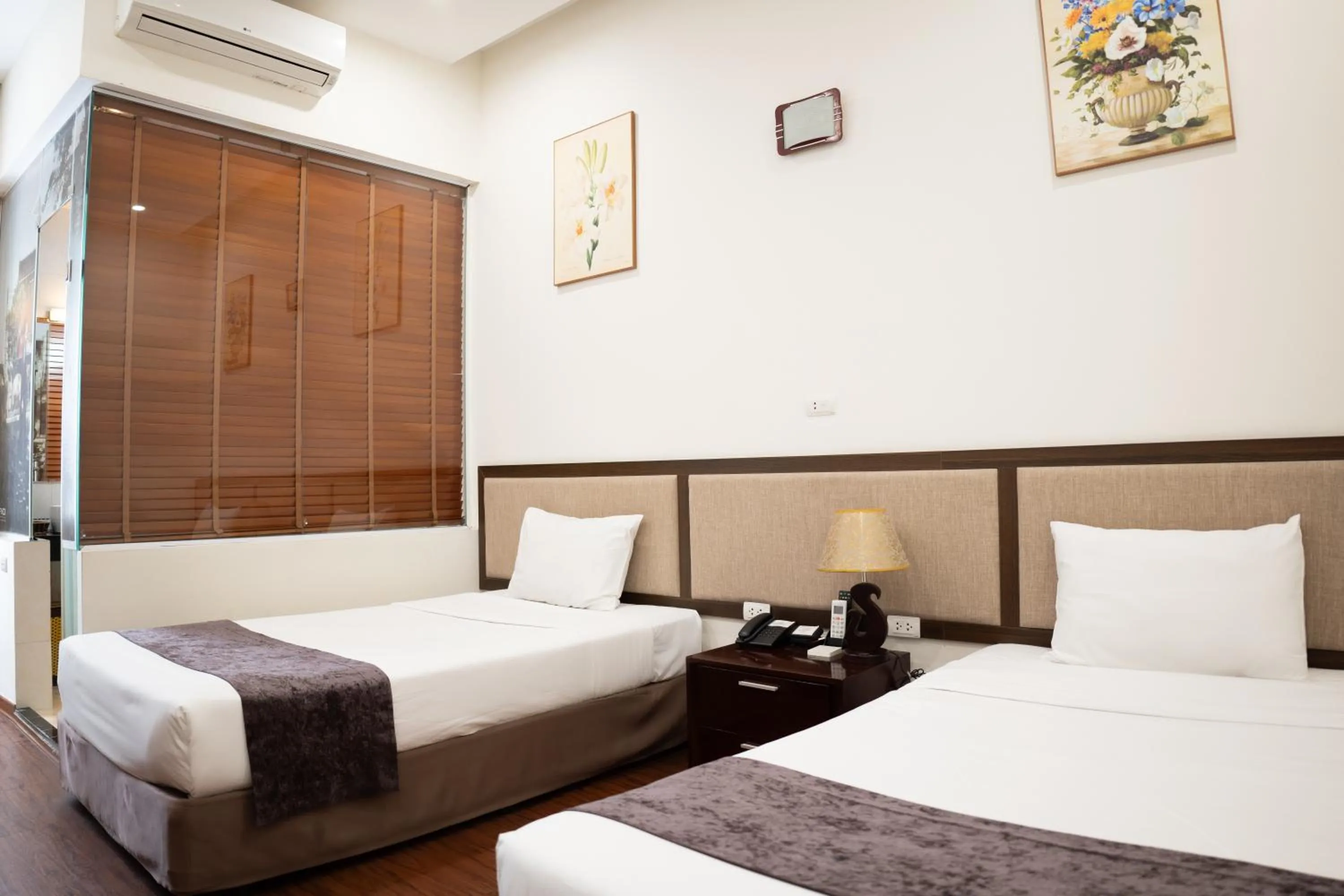 Bed in Mango Hotel - Ha Noi Railway station
