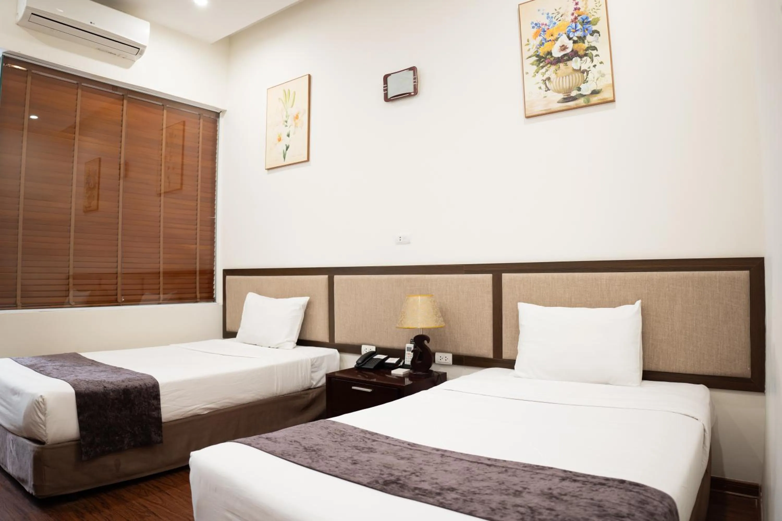 Bed in Mango Hotel - Ha Noi Railway station