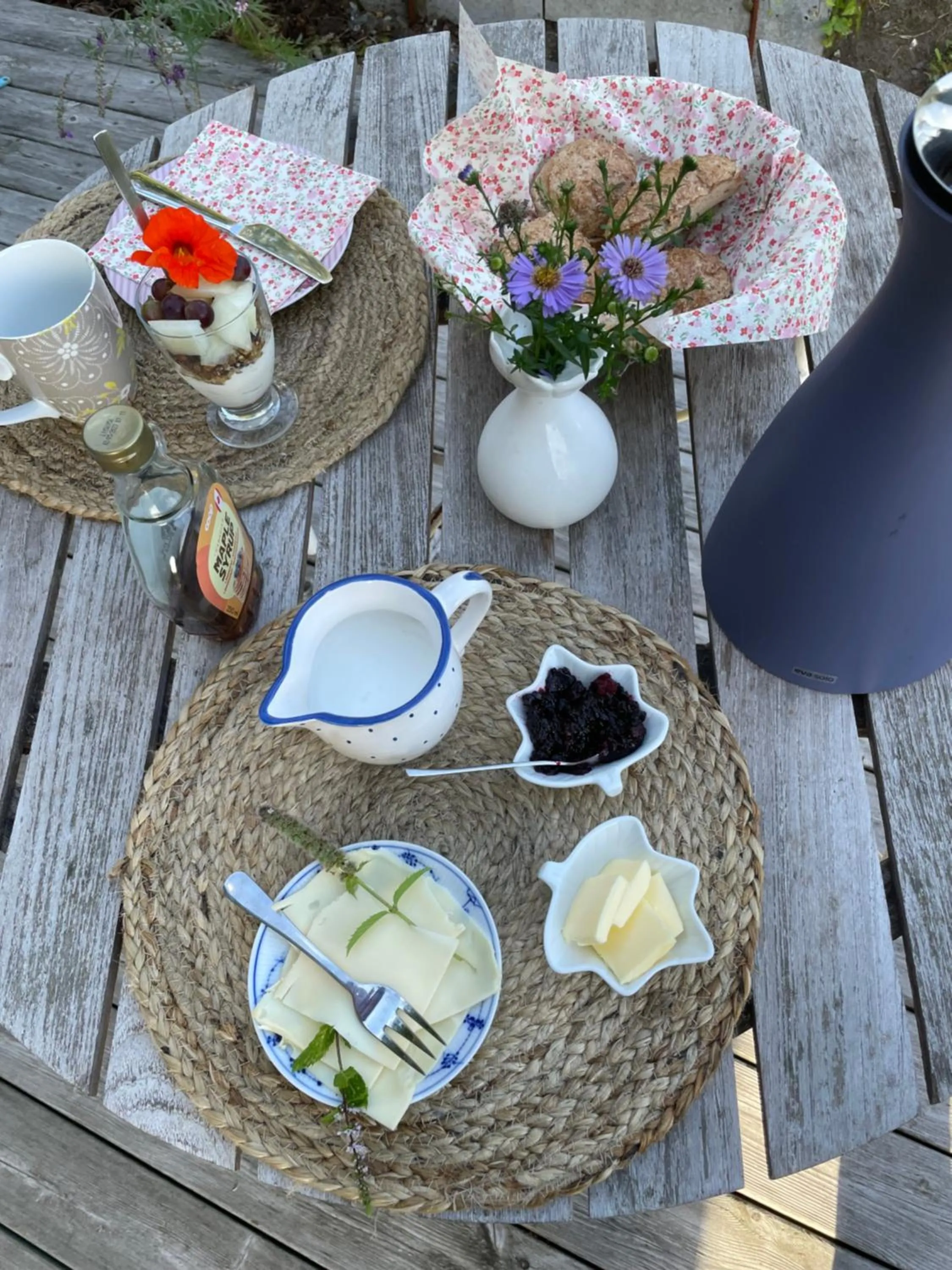 Breakfast in Bergliot Bed & Breakfast