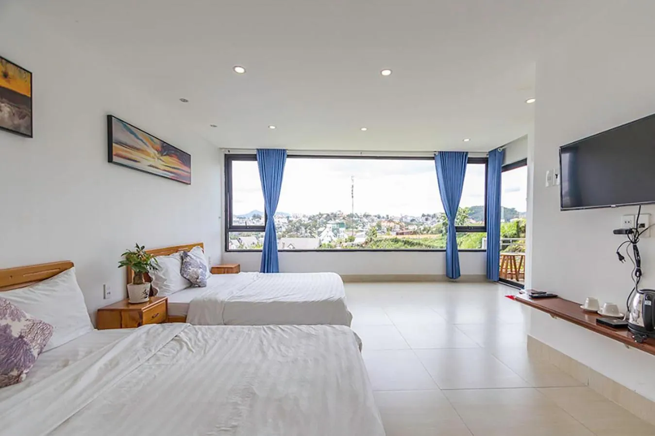 Photo of the whole room, Bed in An Garden Dalat