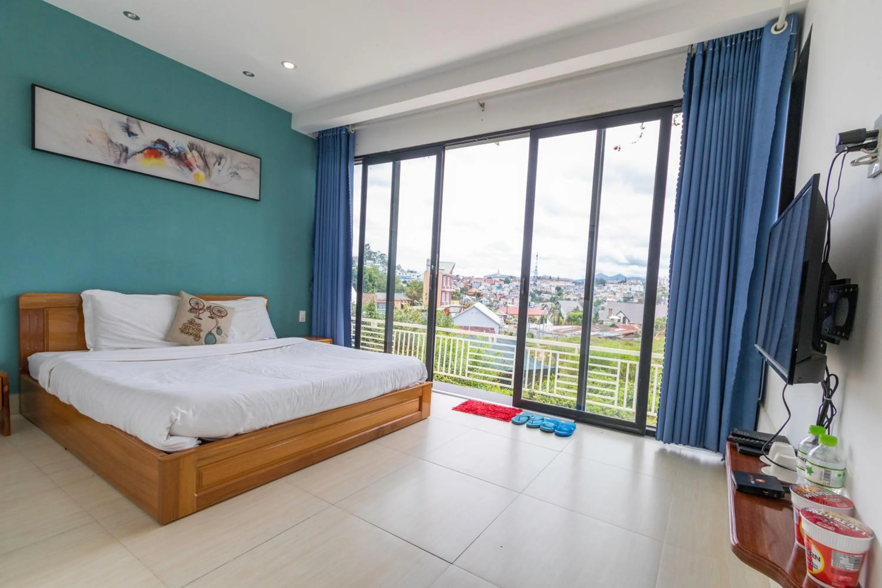 Photo of the whole room, Bed in An Garden Dalat