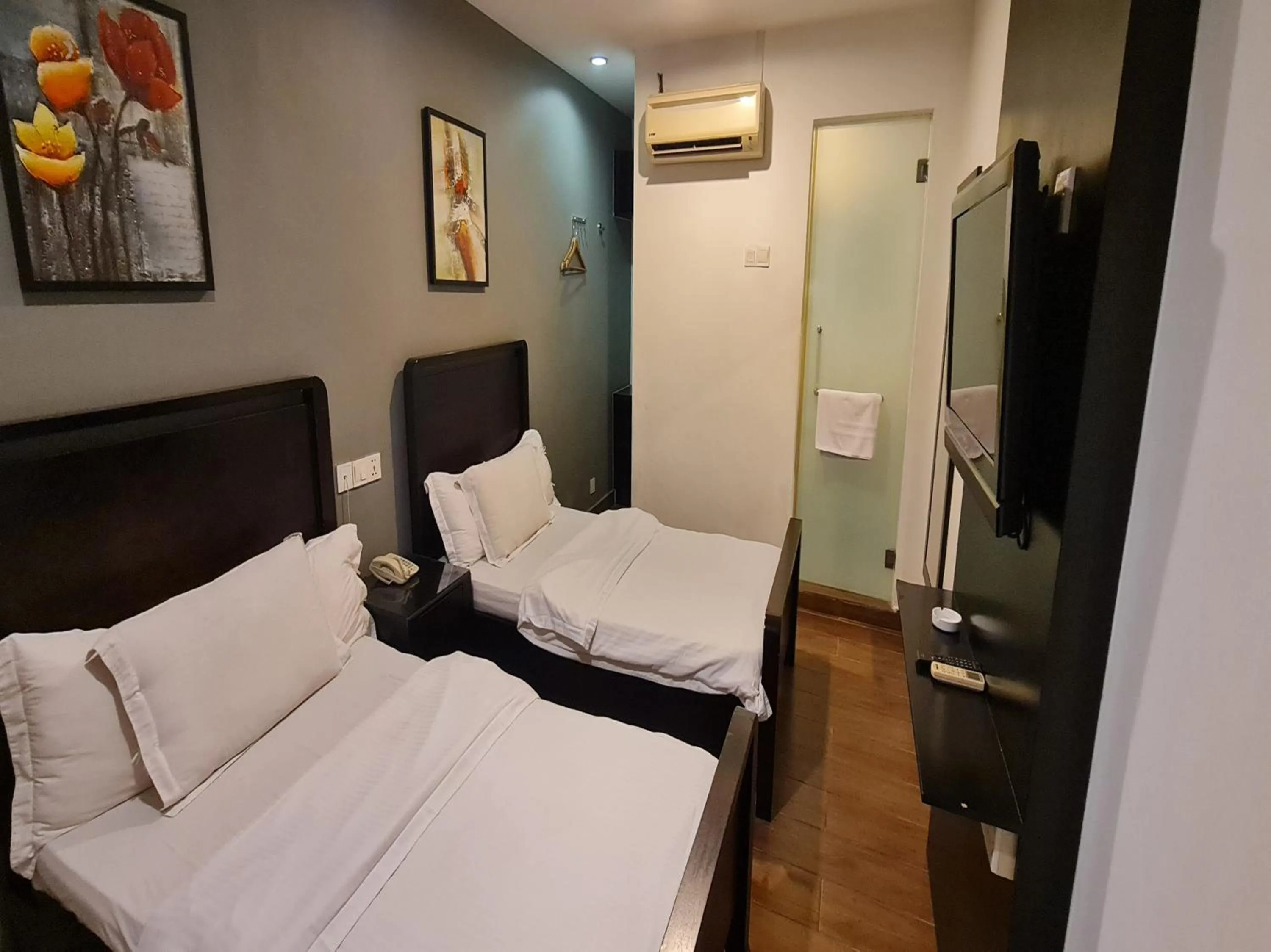 Bedroom, Bed in Hotel O Crossroads Hotel