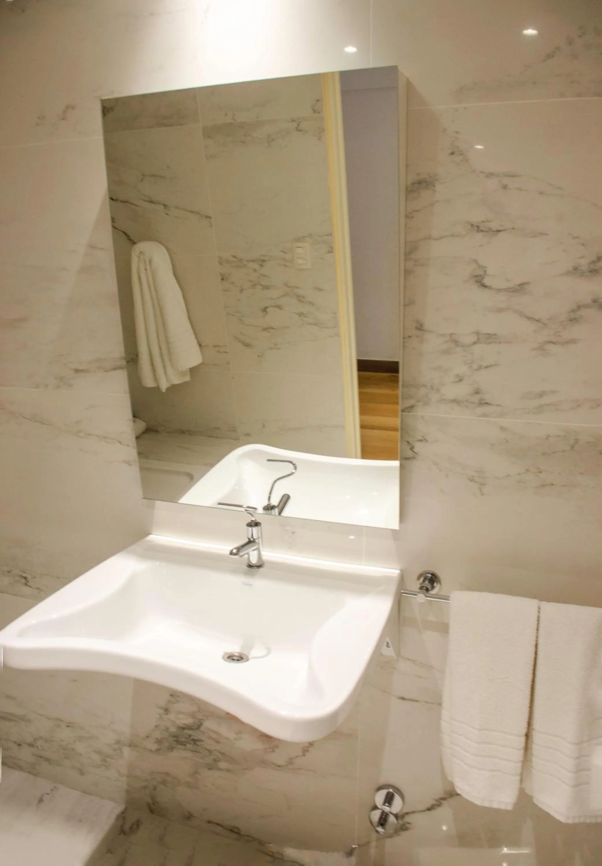 Toilet in Avellaneda Aparts & Suites