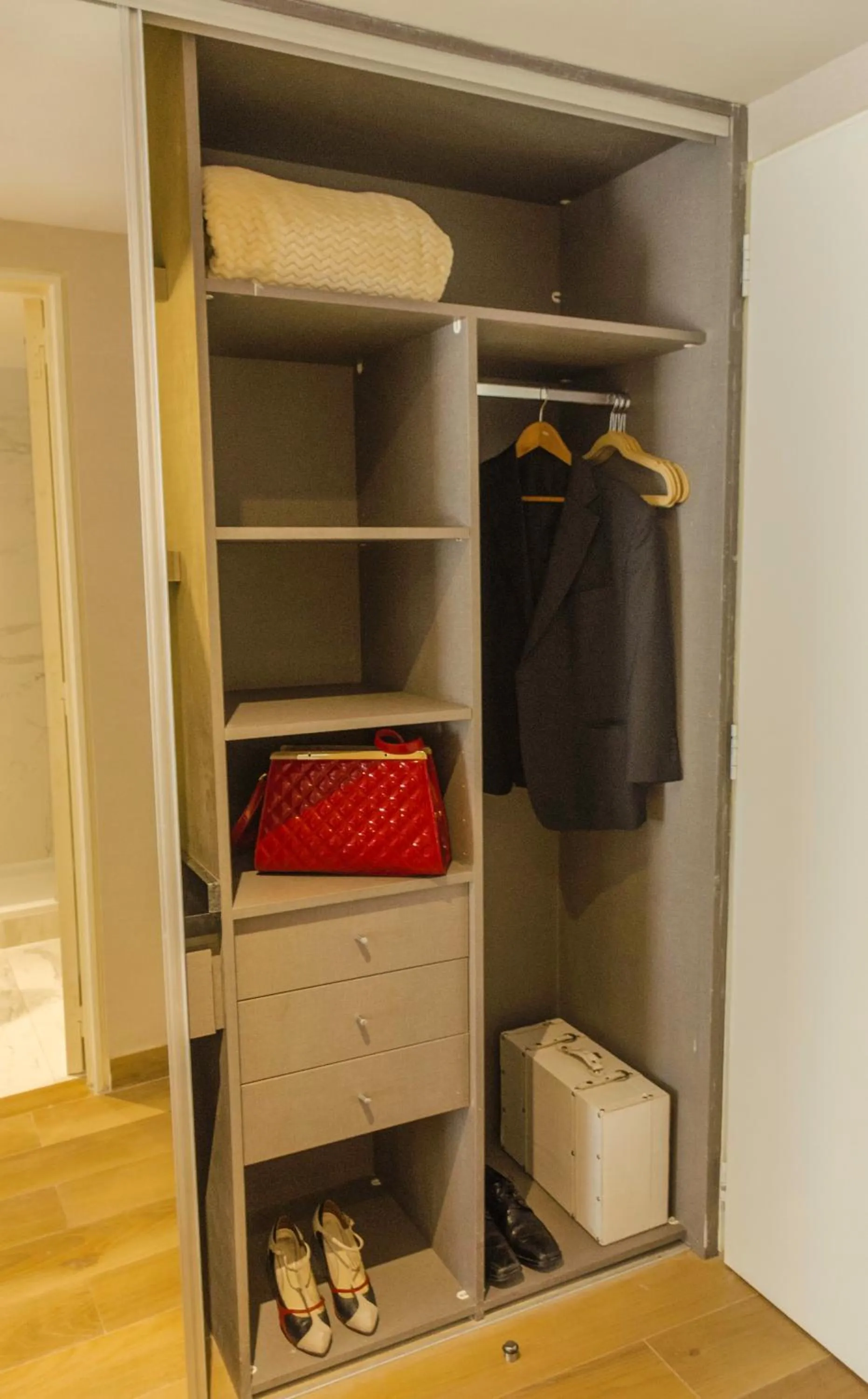 Decorative detail in Avellaneda Aparts & Suites