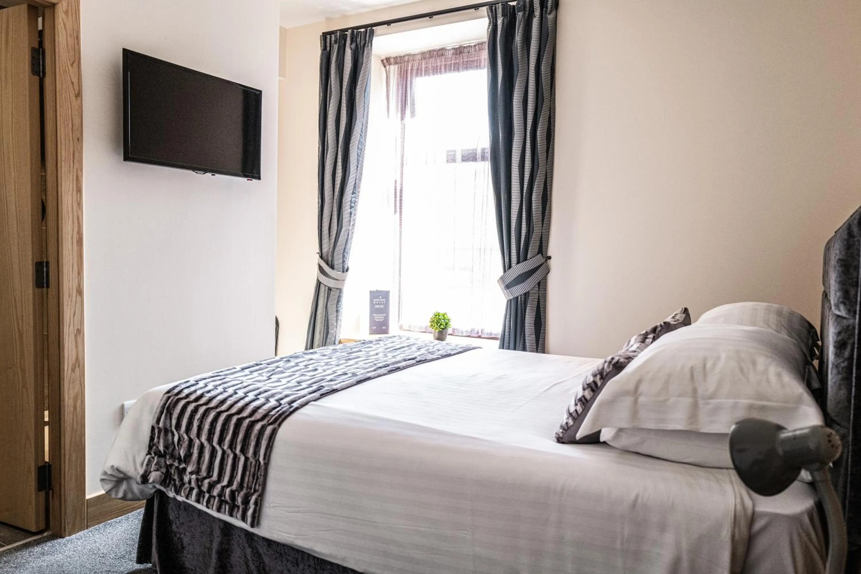 Bed in Seaview Hotel