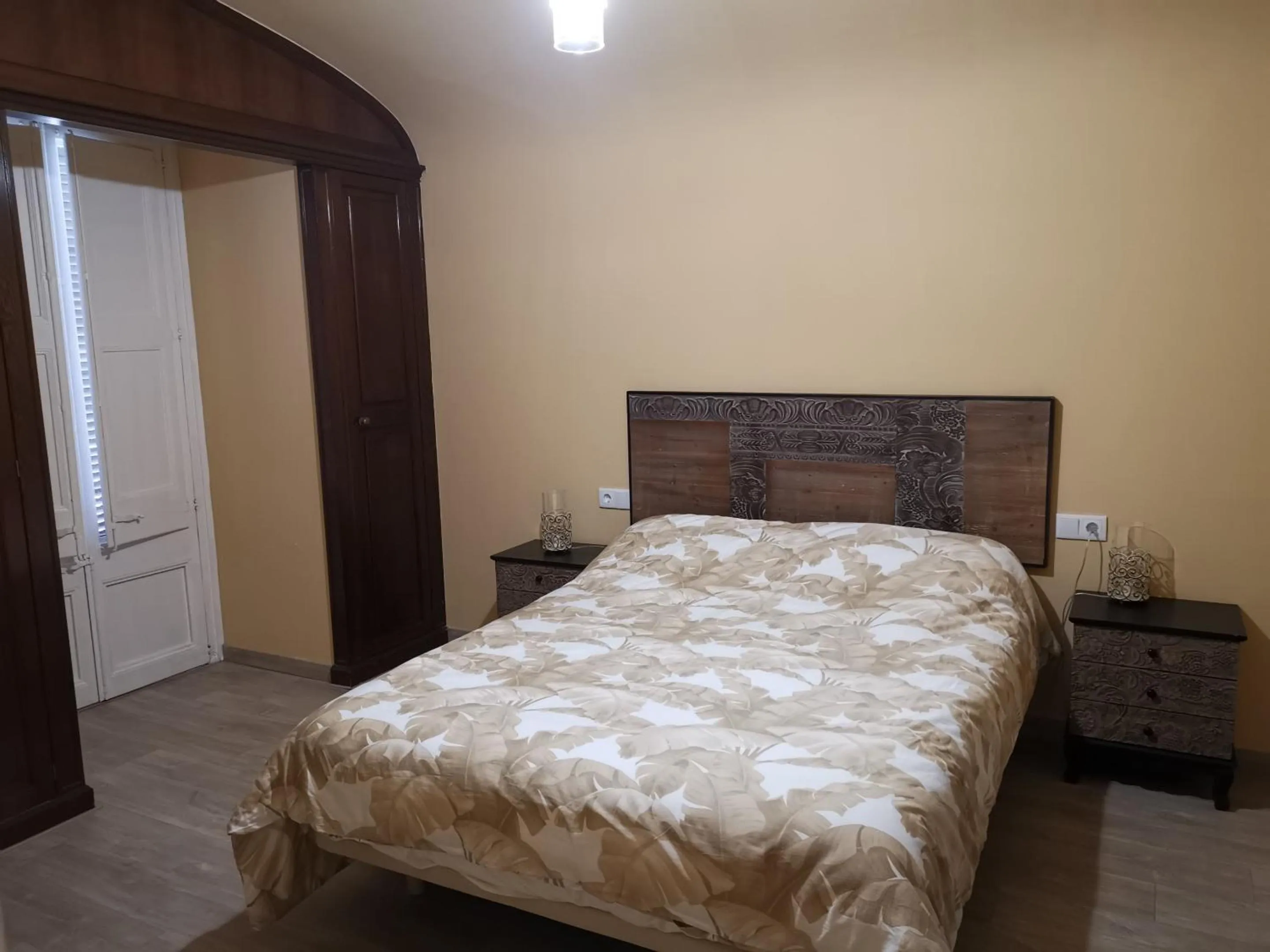 Other, Bed in Cal Duran