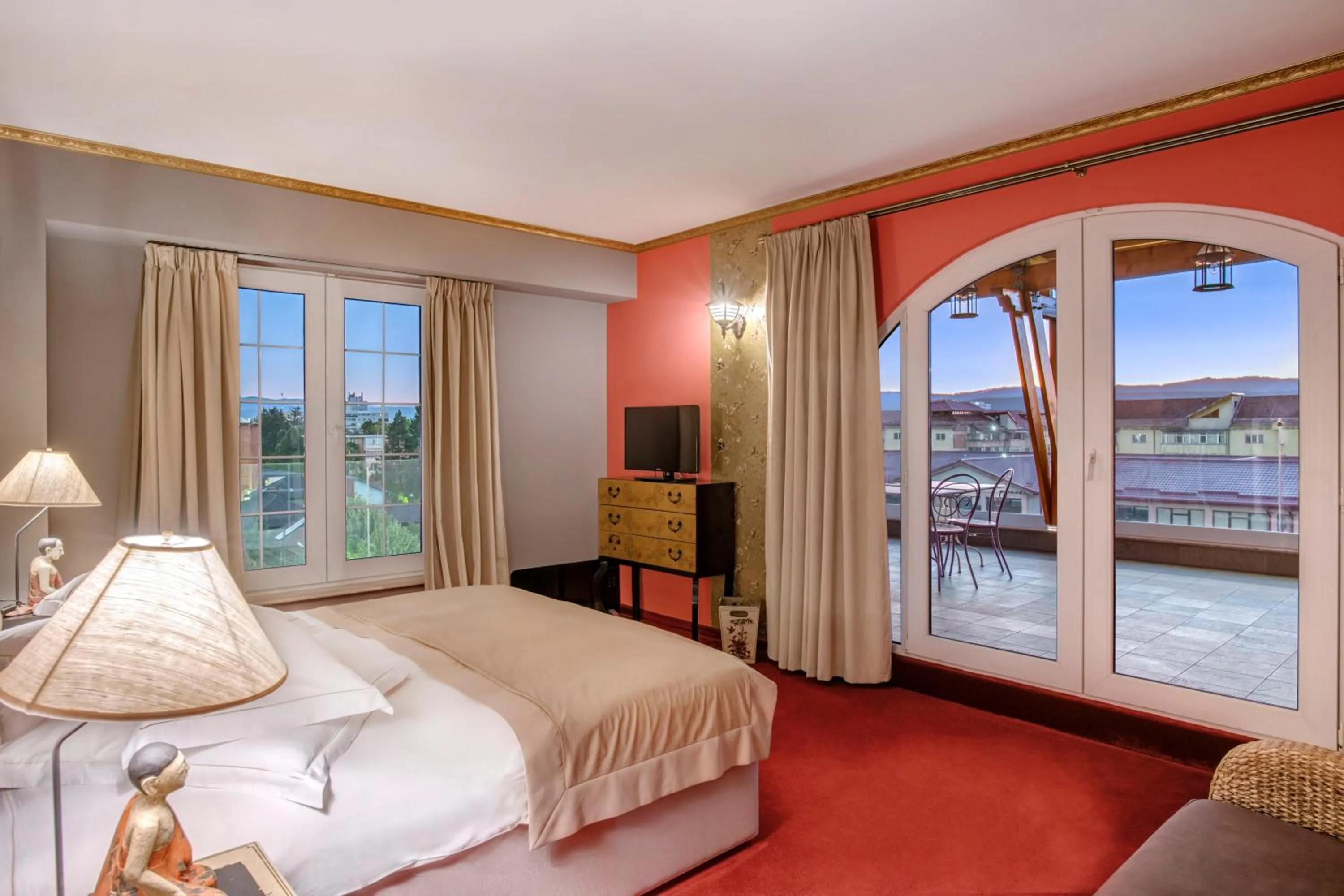 Bedroom, Bed in Simfonia Boutique Hotel