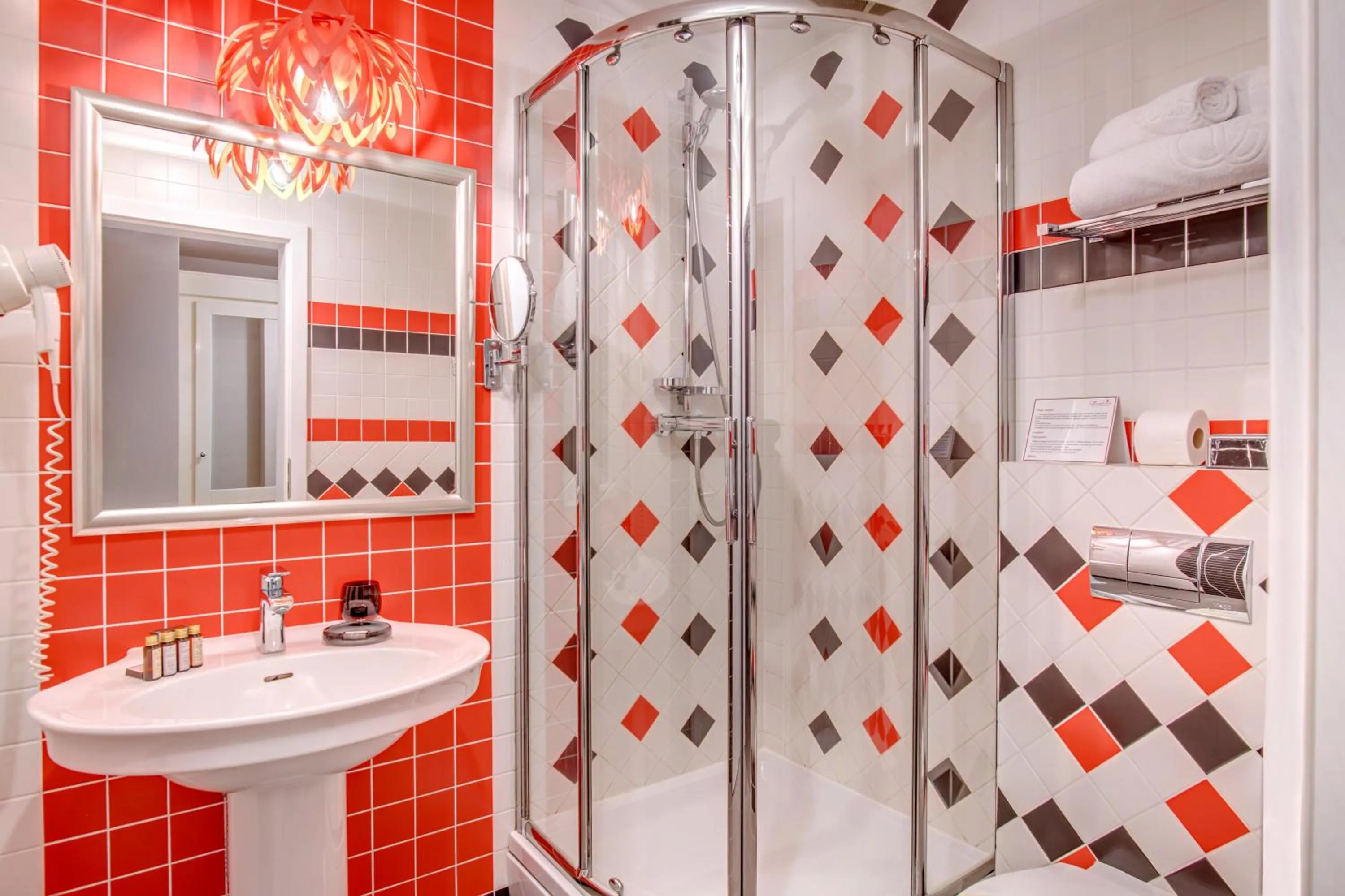 Bathroom in Simfonia Boutique Hotel