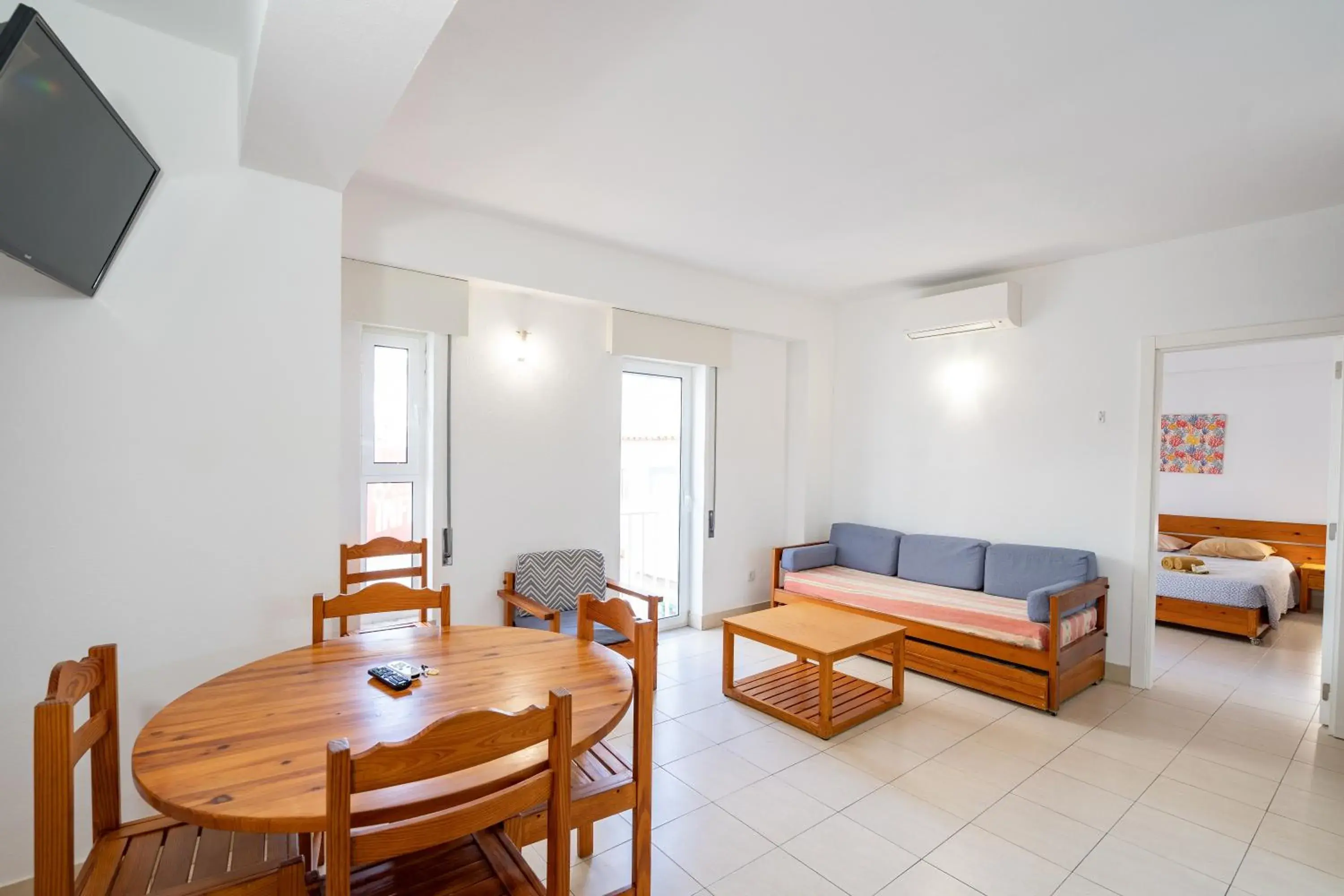 Two-Bedroom Apartment in Edifício Sequeira - Alojamento Local by Umbral Two-Bedroom Apartment in Edifício Sequeira - Alojamento Local by Umbral