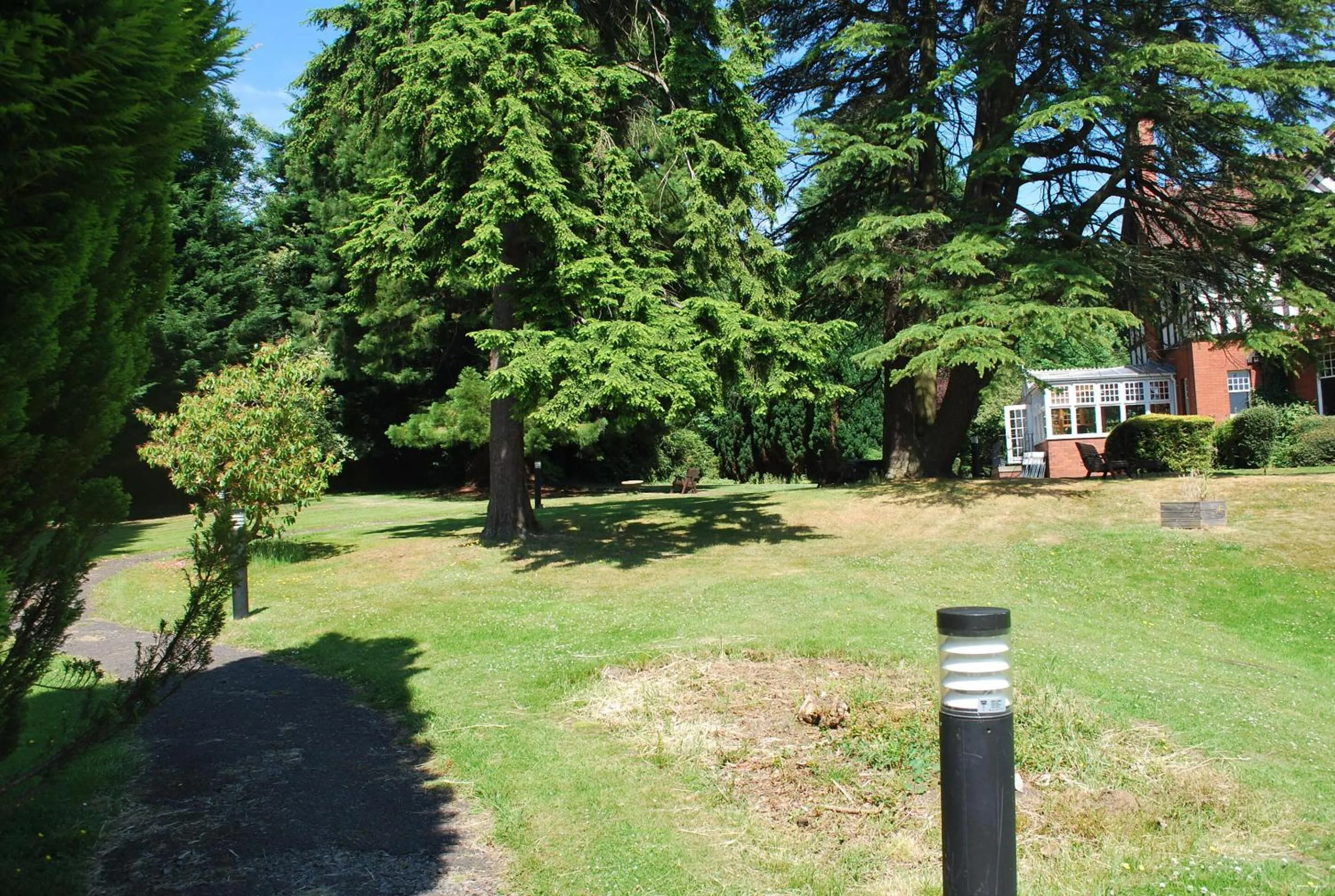 Garden in OYO Dunmar House Hotel