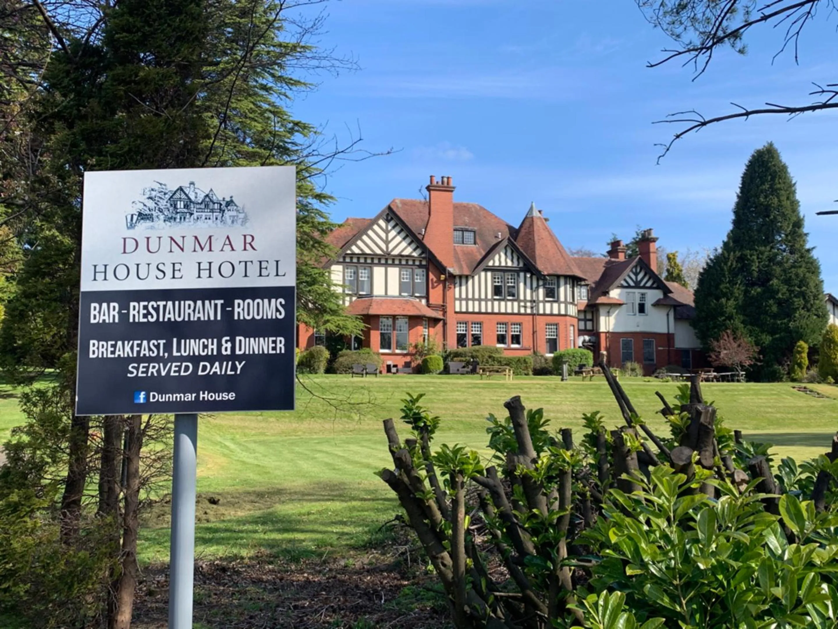 Property building in OYO Dunmar House Hotel