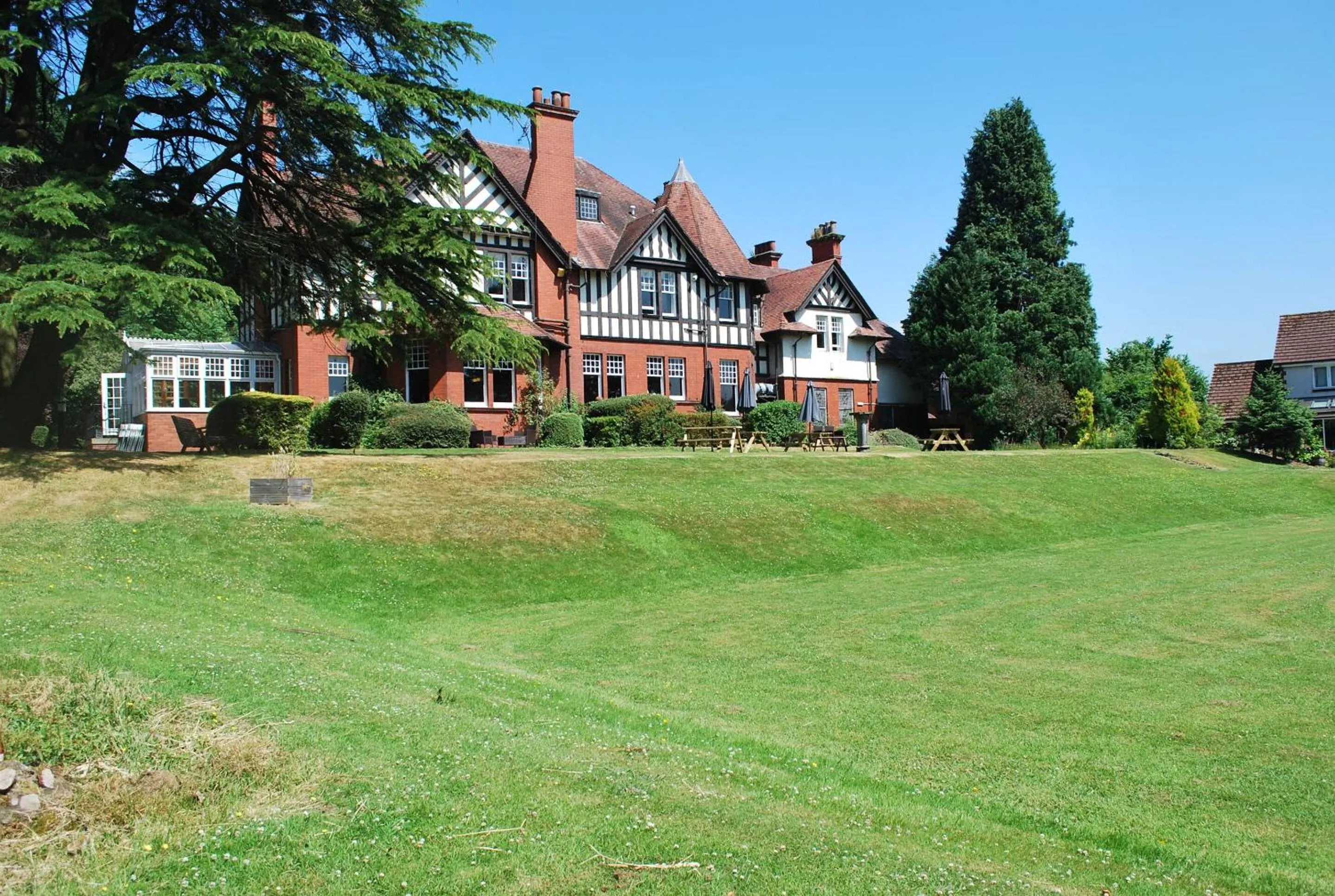 Property building in OYO Dunmar House Hotel