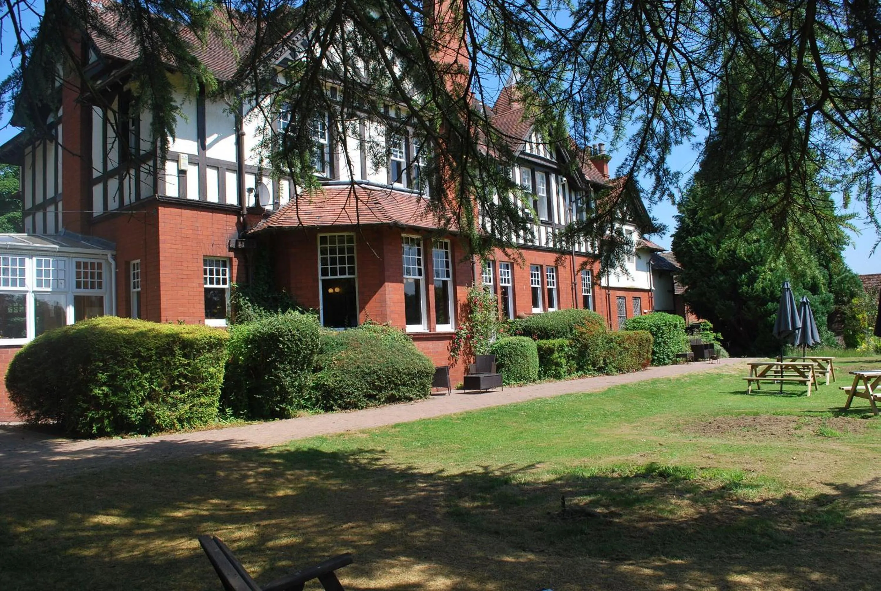 Property building in OYO Dunmar House Hotel