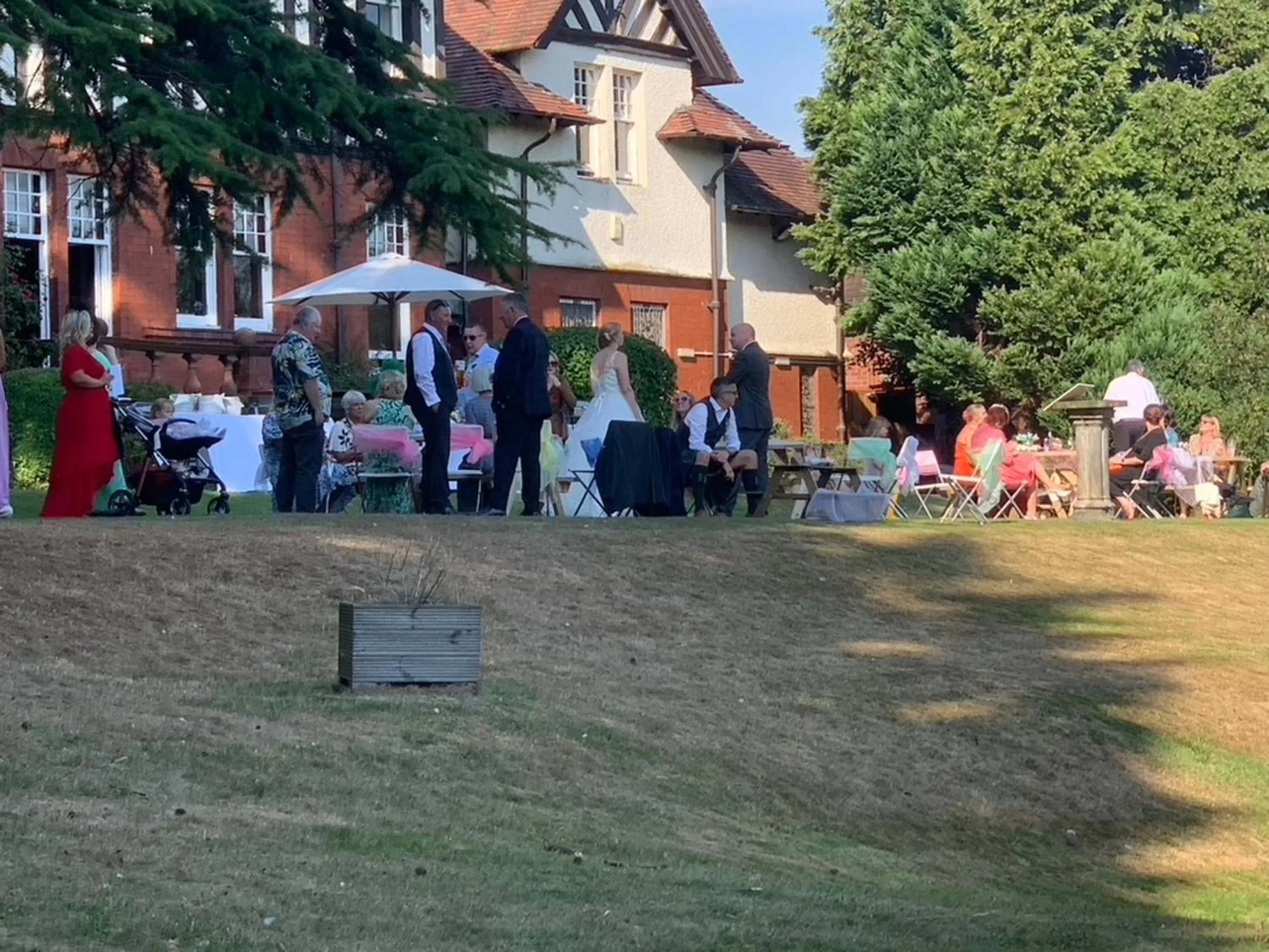 Garden in OYO Dunmar House Hotel
