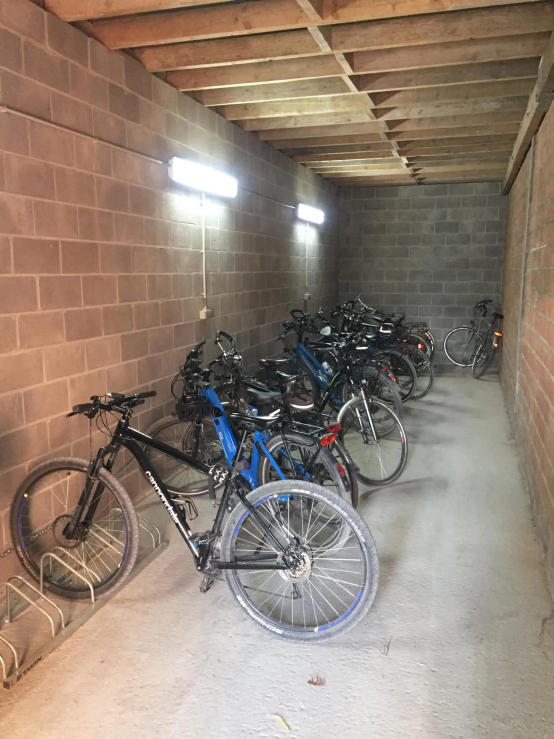 Cycling in Ferme Delgueule