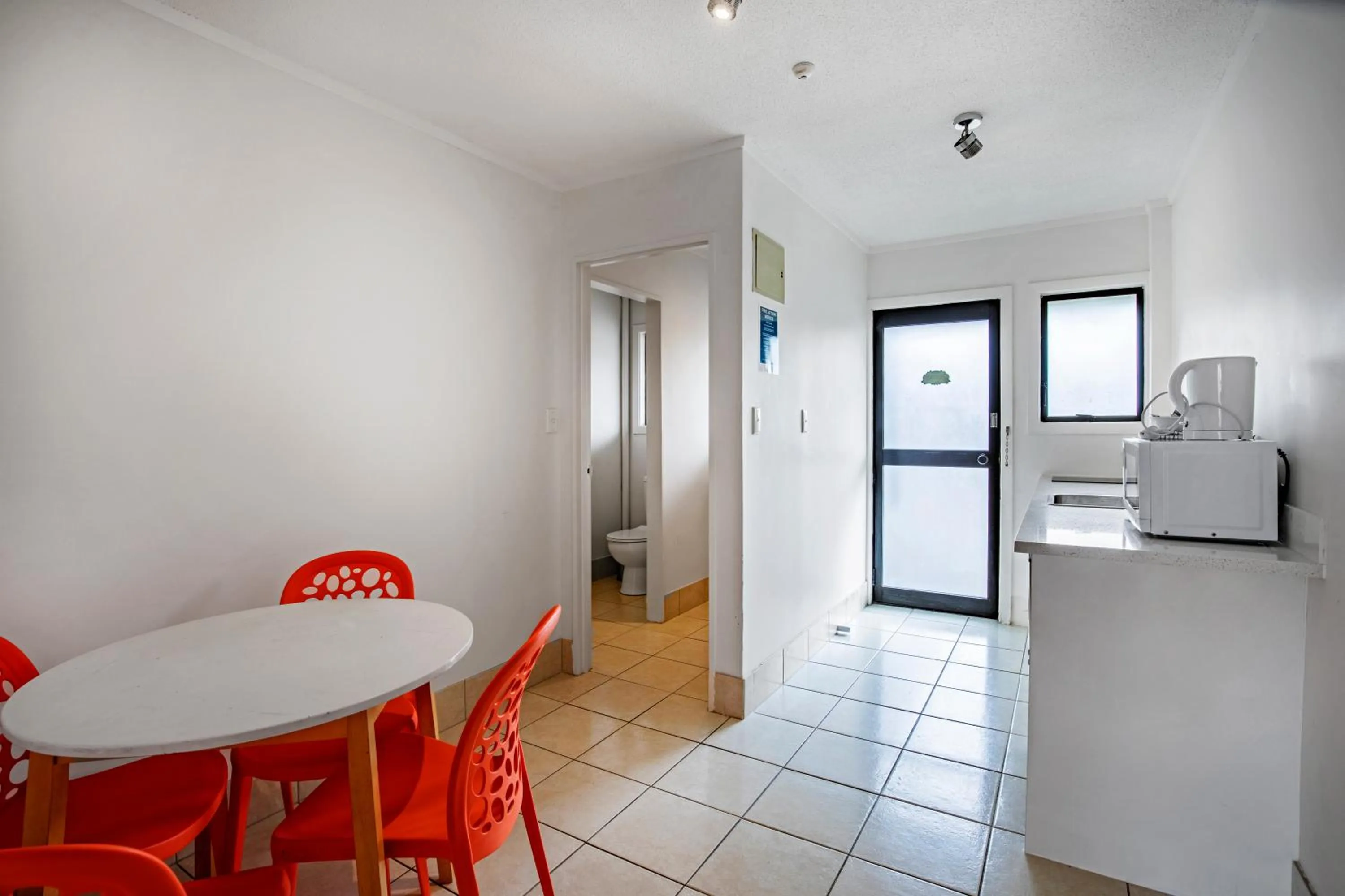 Oakwood Manor Motor Lodge