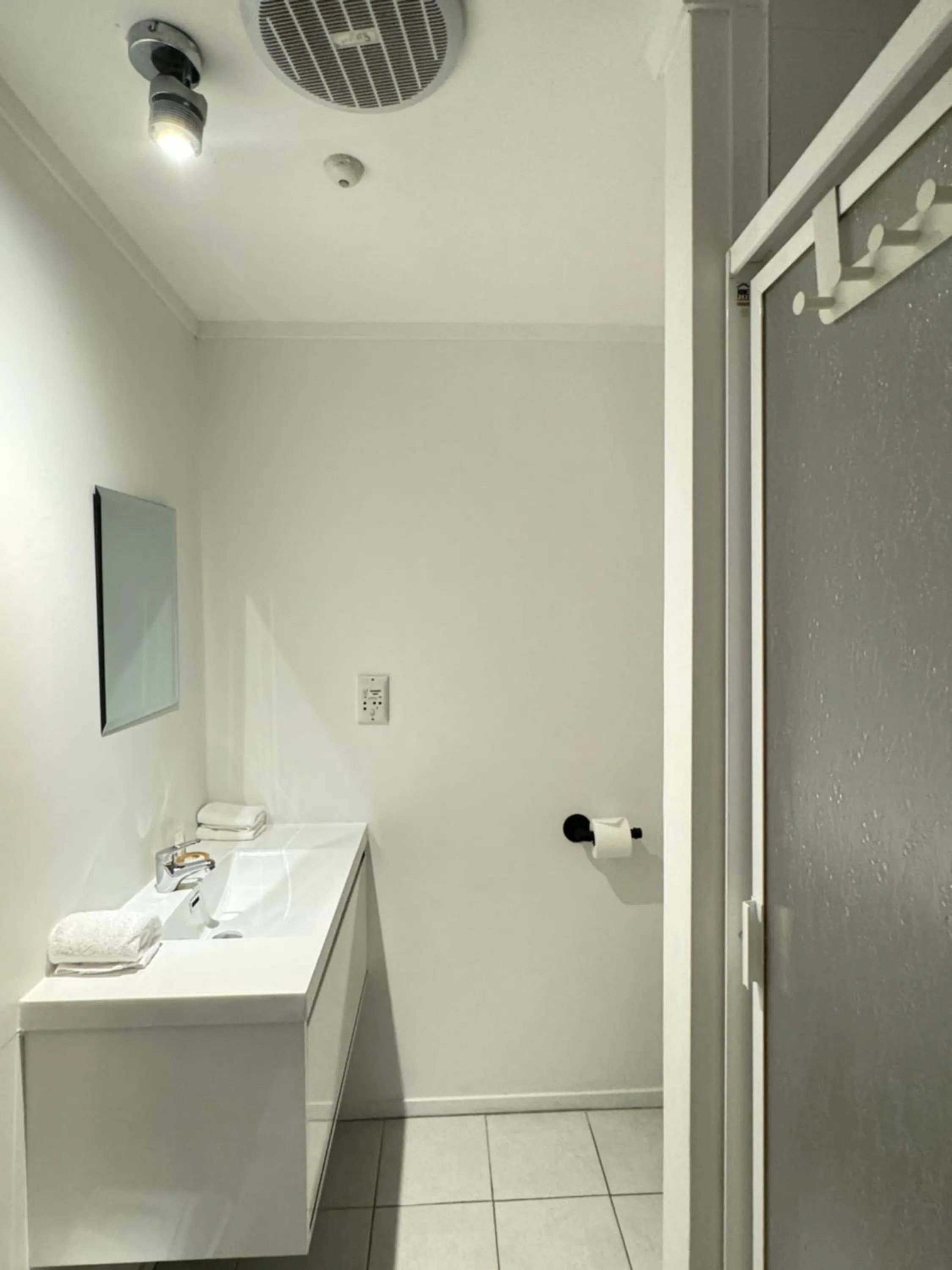 Oakwood Manor Motor Lodge