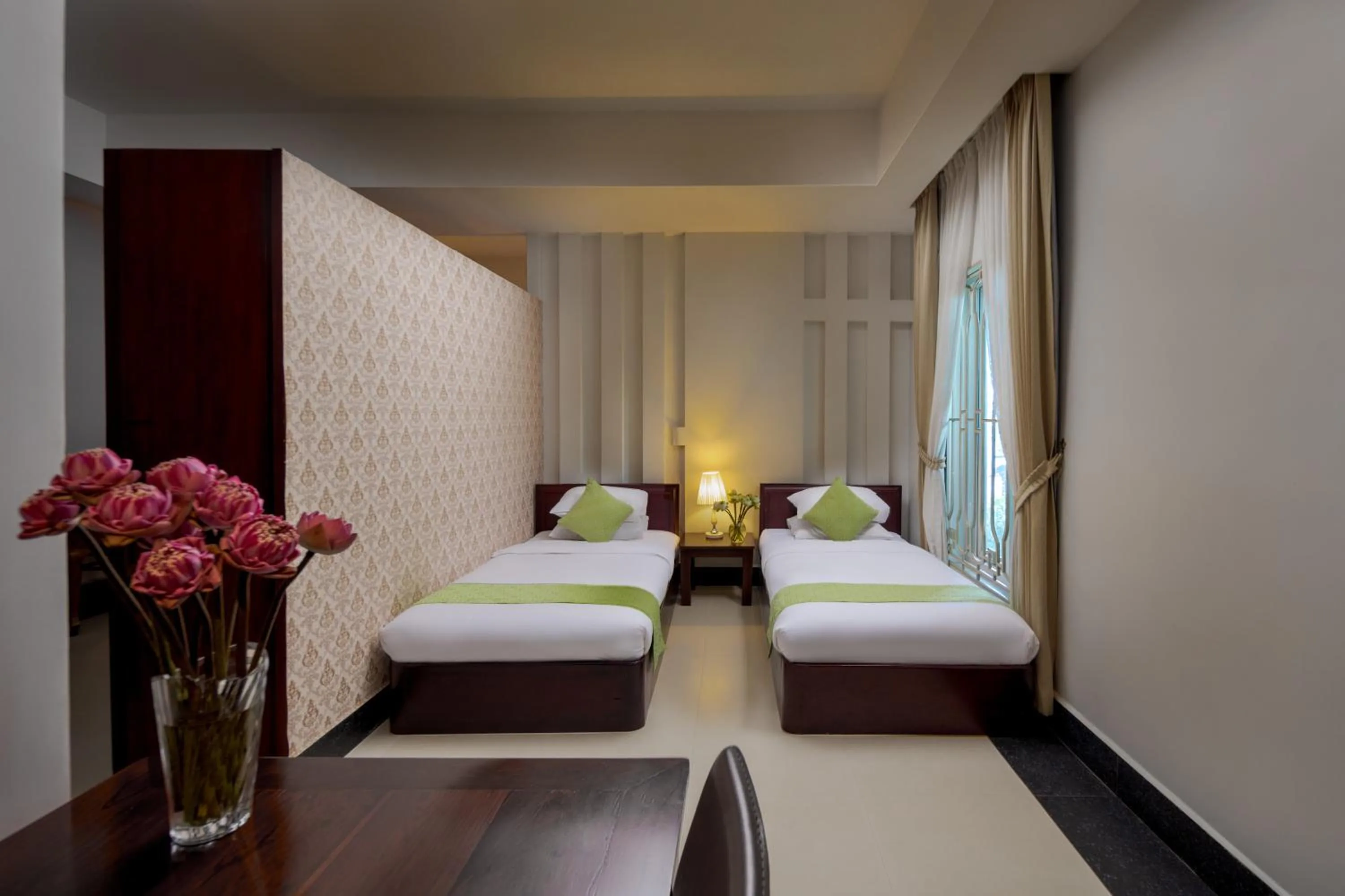 View (from property/room), Bed in Skyline Boutique Hotel