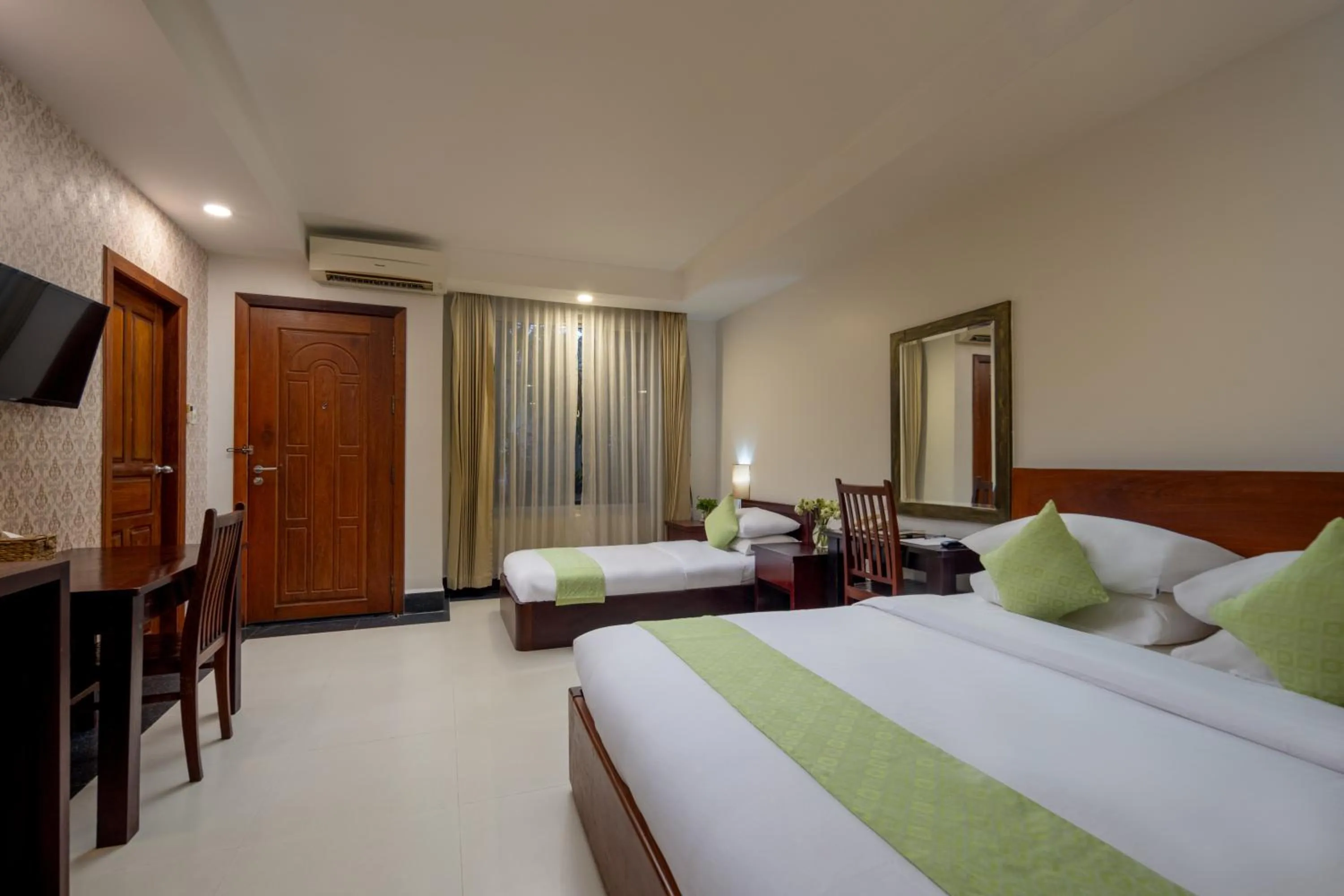 Bed in Skyline Boutique Hotel