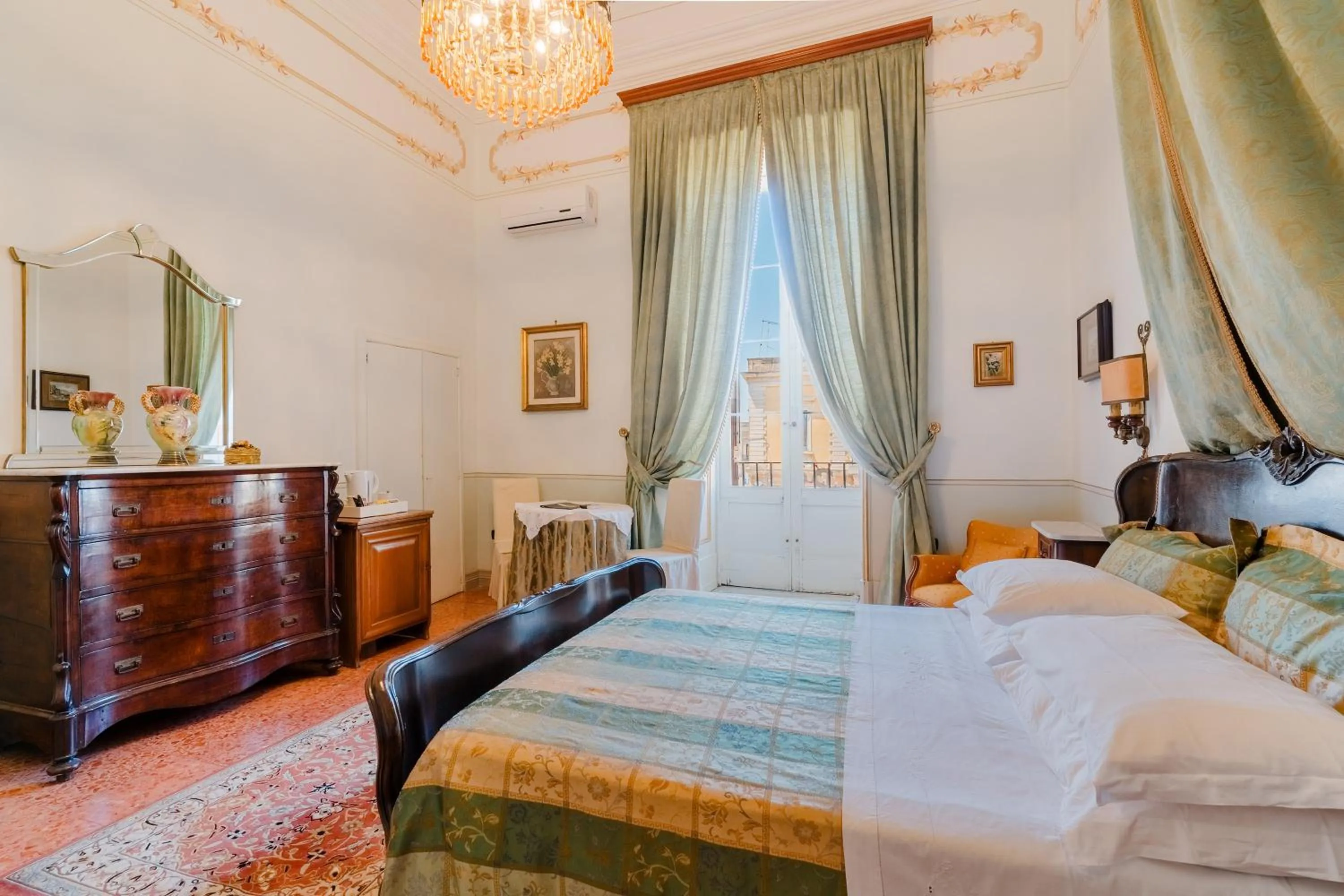 Bed in Palazzo De Castro