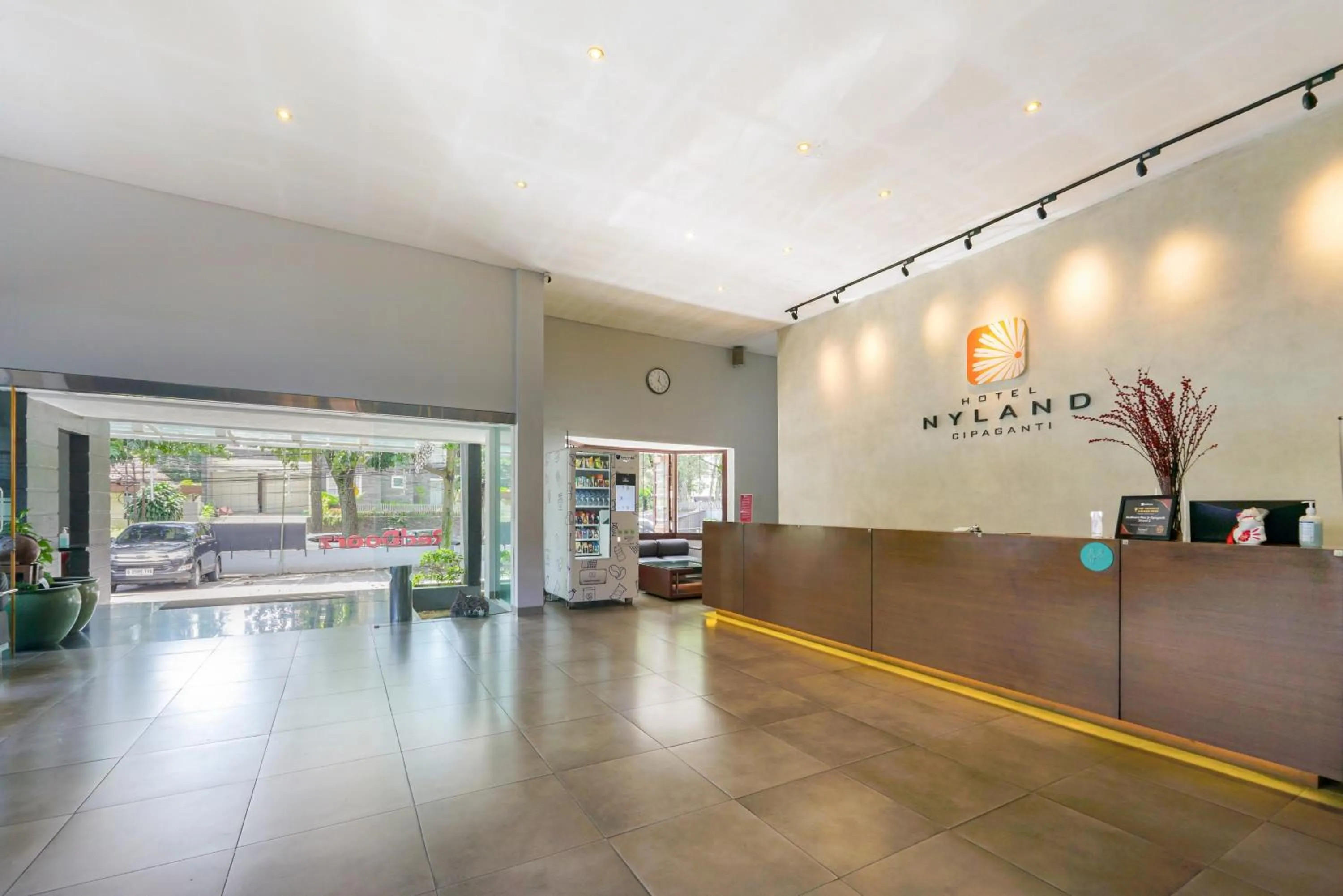 Lobby or reception in RedDoorz Plus @ Cipaganti Street 3