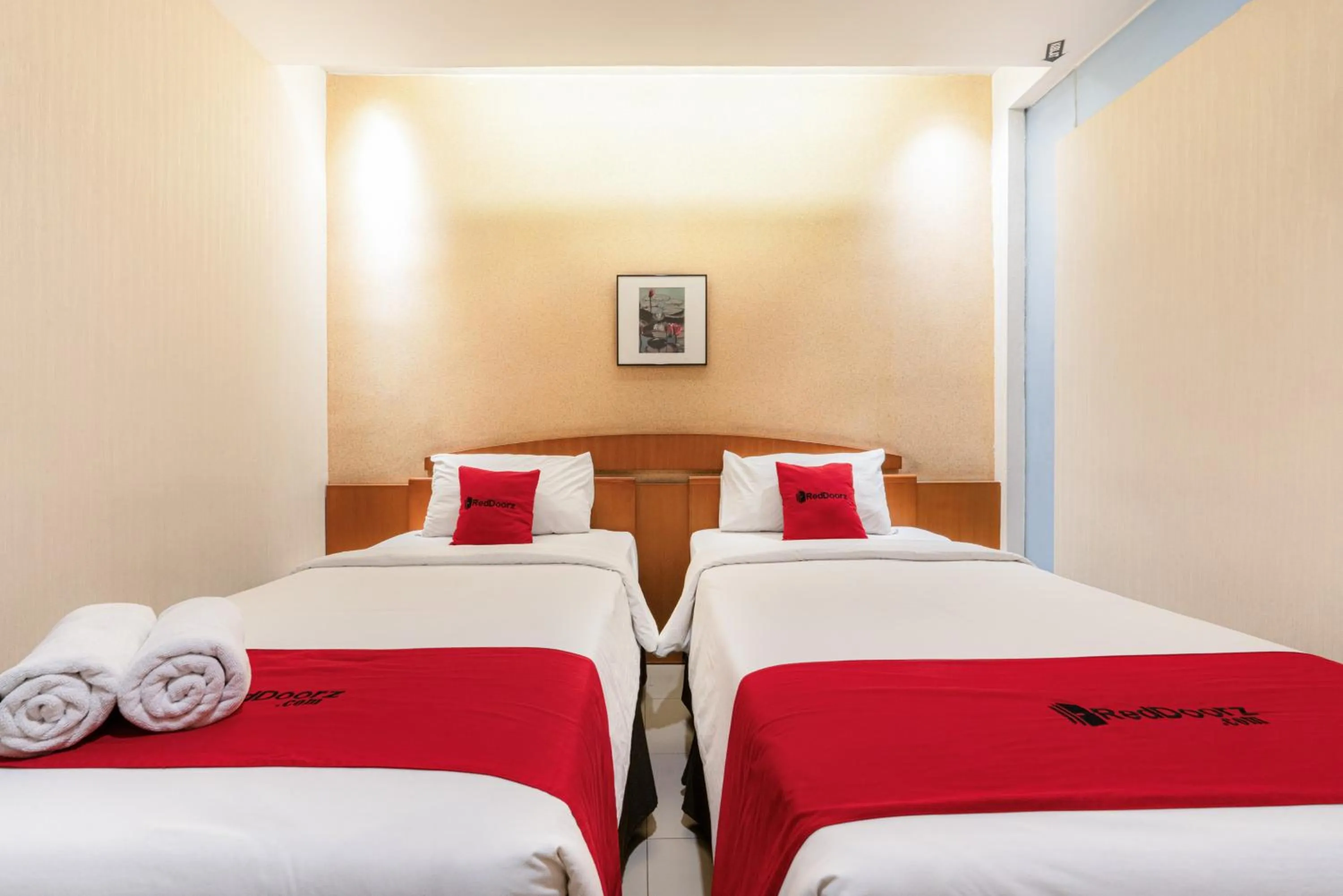 Bedroom, Bed in RedDoorz Plus @ Cipaganti Street 3